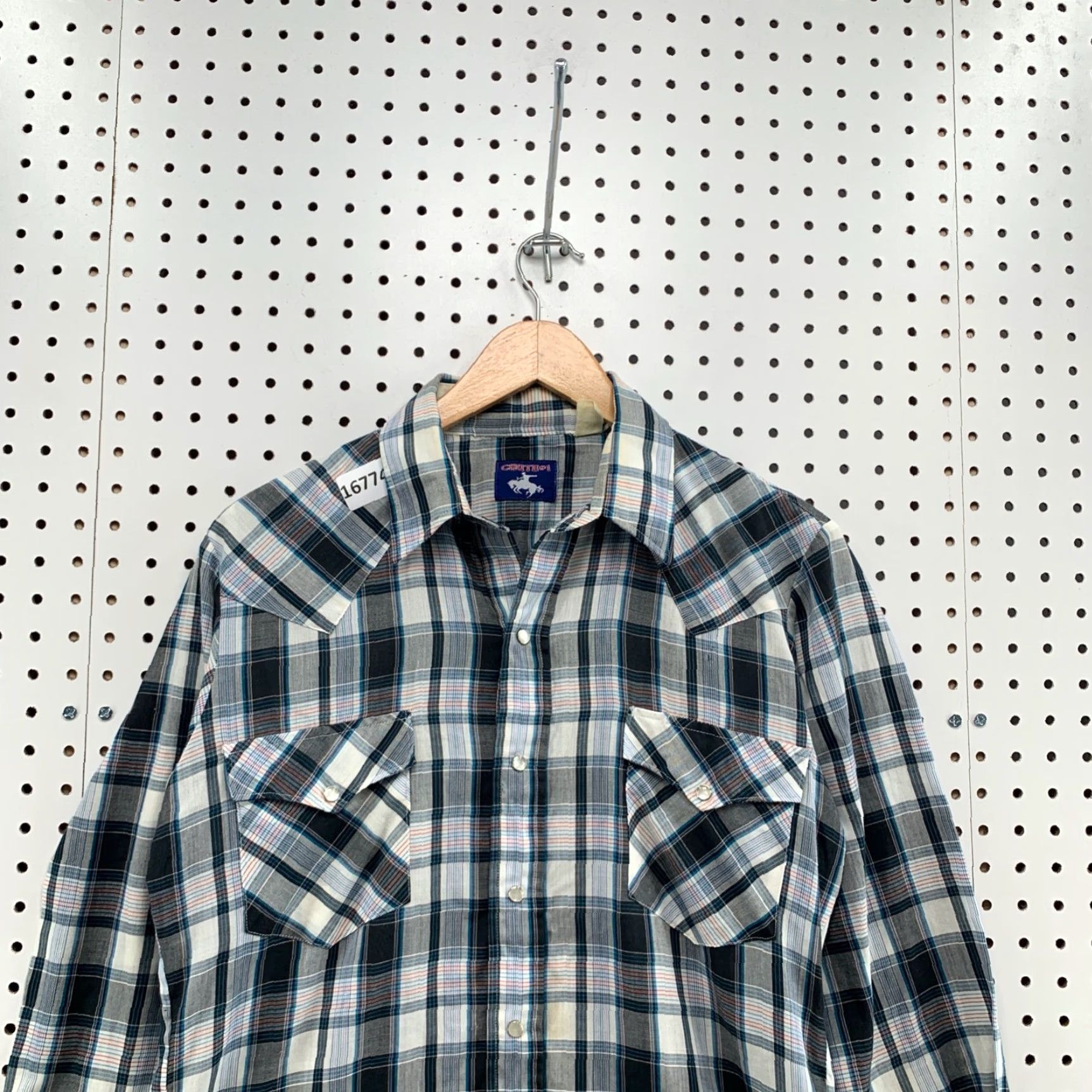 Vintage VINTAGE Chute Shirt Long Sleeve Adult Large Plaid 80s 90s Button-Up Snap Front Mens Large Plaid Shirt Size US L / EU 52-54 / 3 - 5 Thumbnail