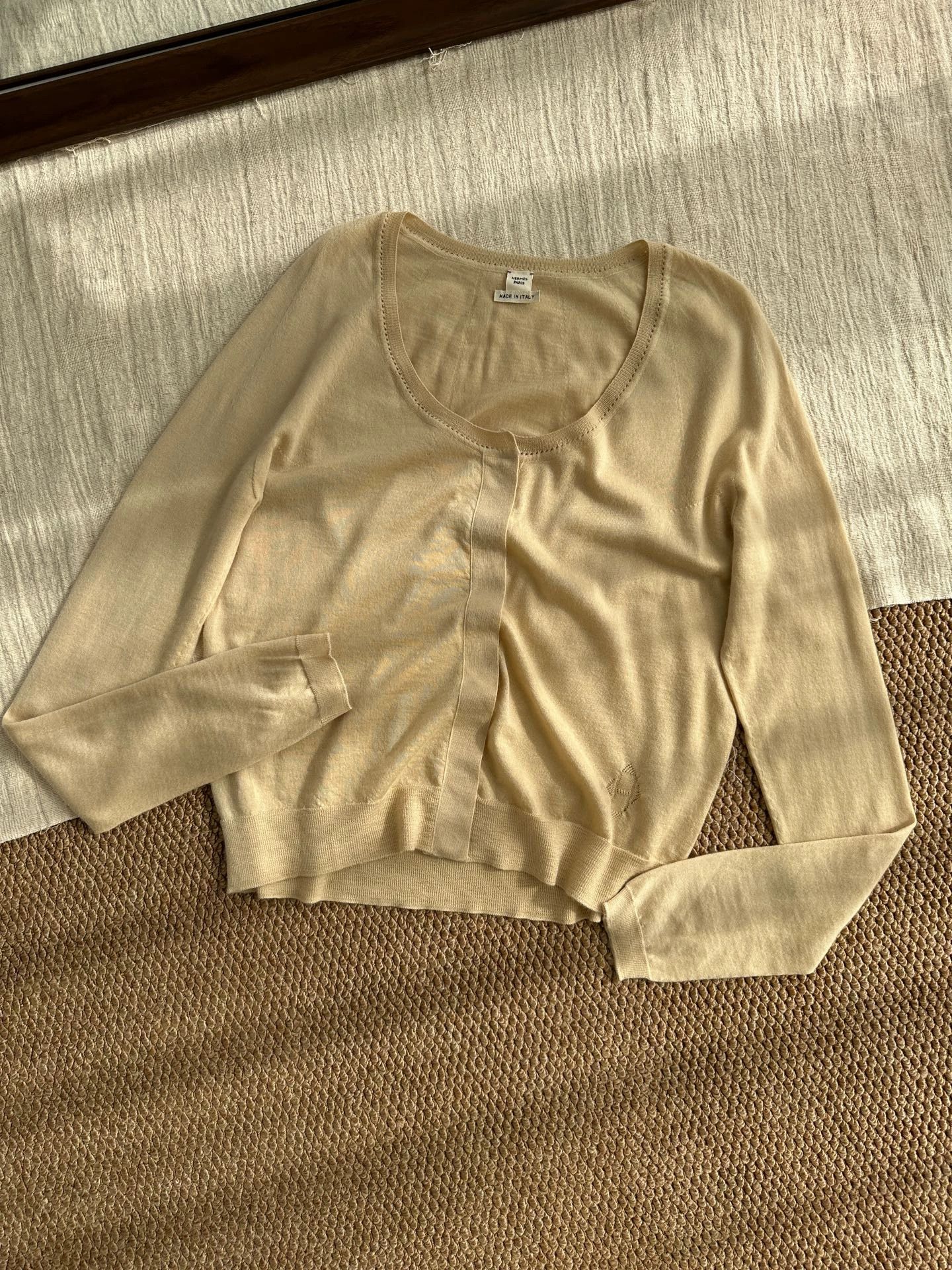 Hermes HERMES JPG h-embroidered cashmere cardigan women's tan Size M / US 6-8 / IT 42-44 - 2 Thumbnail