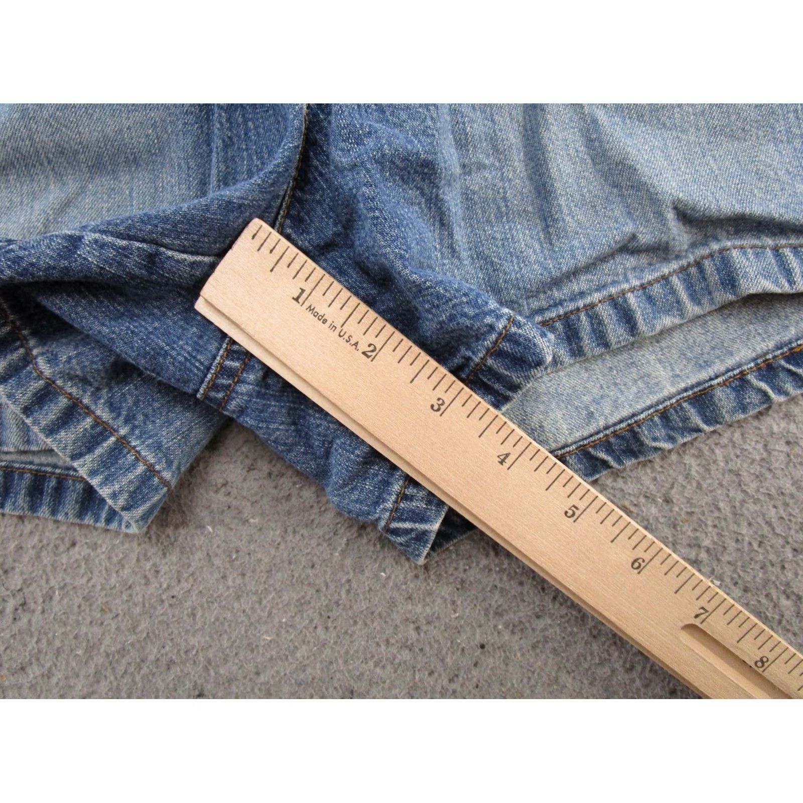 Old Navy Vintage Old Navy High Rise Mom Jeans Shorts Size 10 5-Pocket Denim Blue Women Regular (Adult) Womens Size 32" / US 10 / IT 46 - 6 Thumbnail