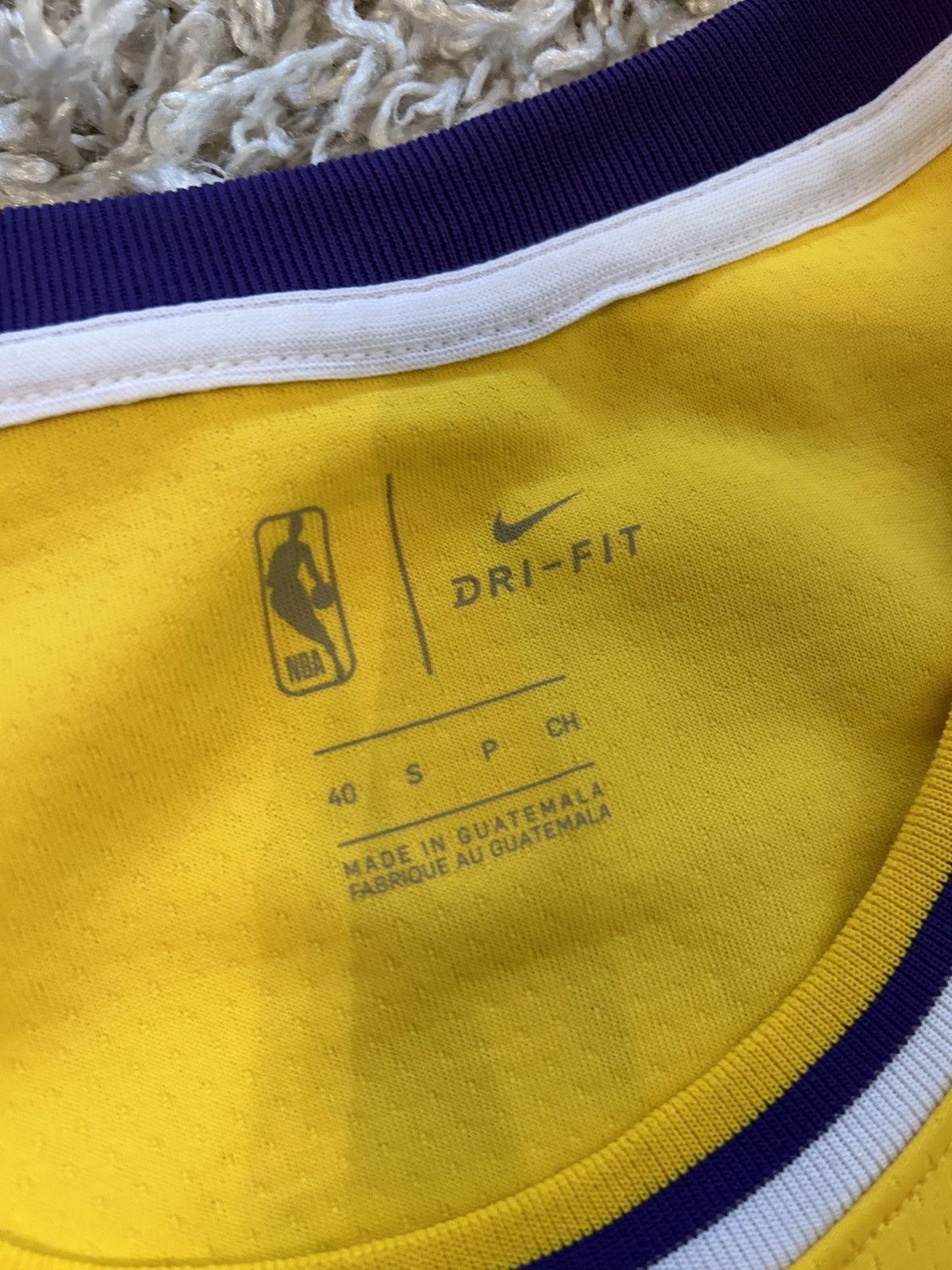 Nike Los Angeles lakers LeBron James Nike jersey size S Size US S / EU 44-46 / 1 - 9 Thumbnail