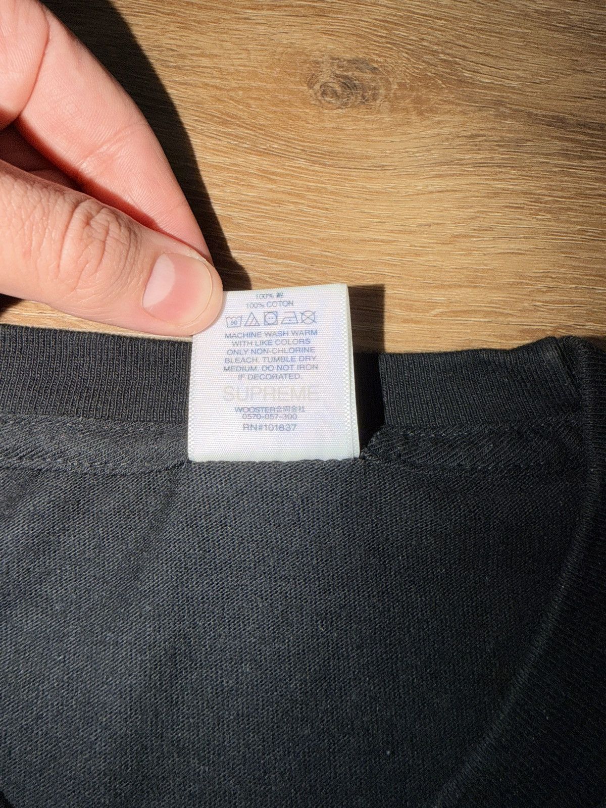 Burberry × Supreme Supreme Burberry Box Logo Tee Black Size M Size US M / EU 48-50 / 2 - 5 Thumbnail