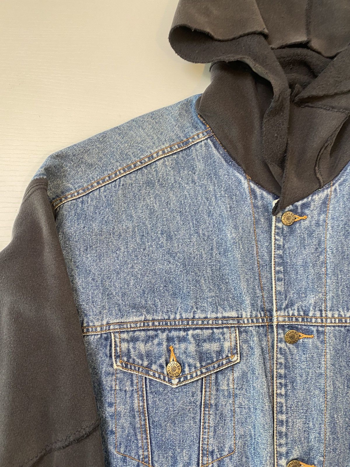 Other Looney Tones sweatshirt jacket, L, blue/black denim, used Size US L / EU 52-54 / 3 - 6 Thumbnail