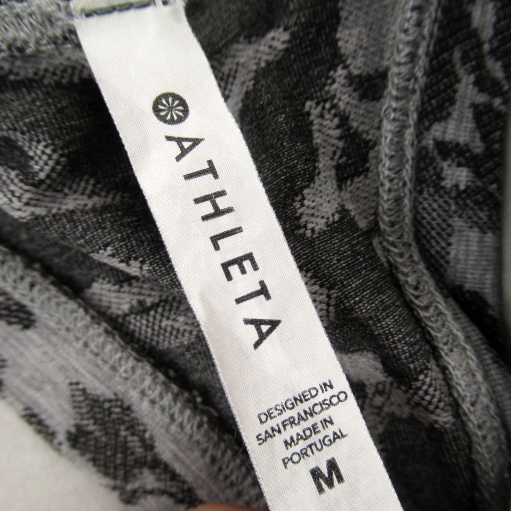 Athleta Athleta Top Womens Medium Sleeveless Lightweight Workout Casual Crew Neck Size M / US 6-8 / IT 42-44 - 4 Thumbnail