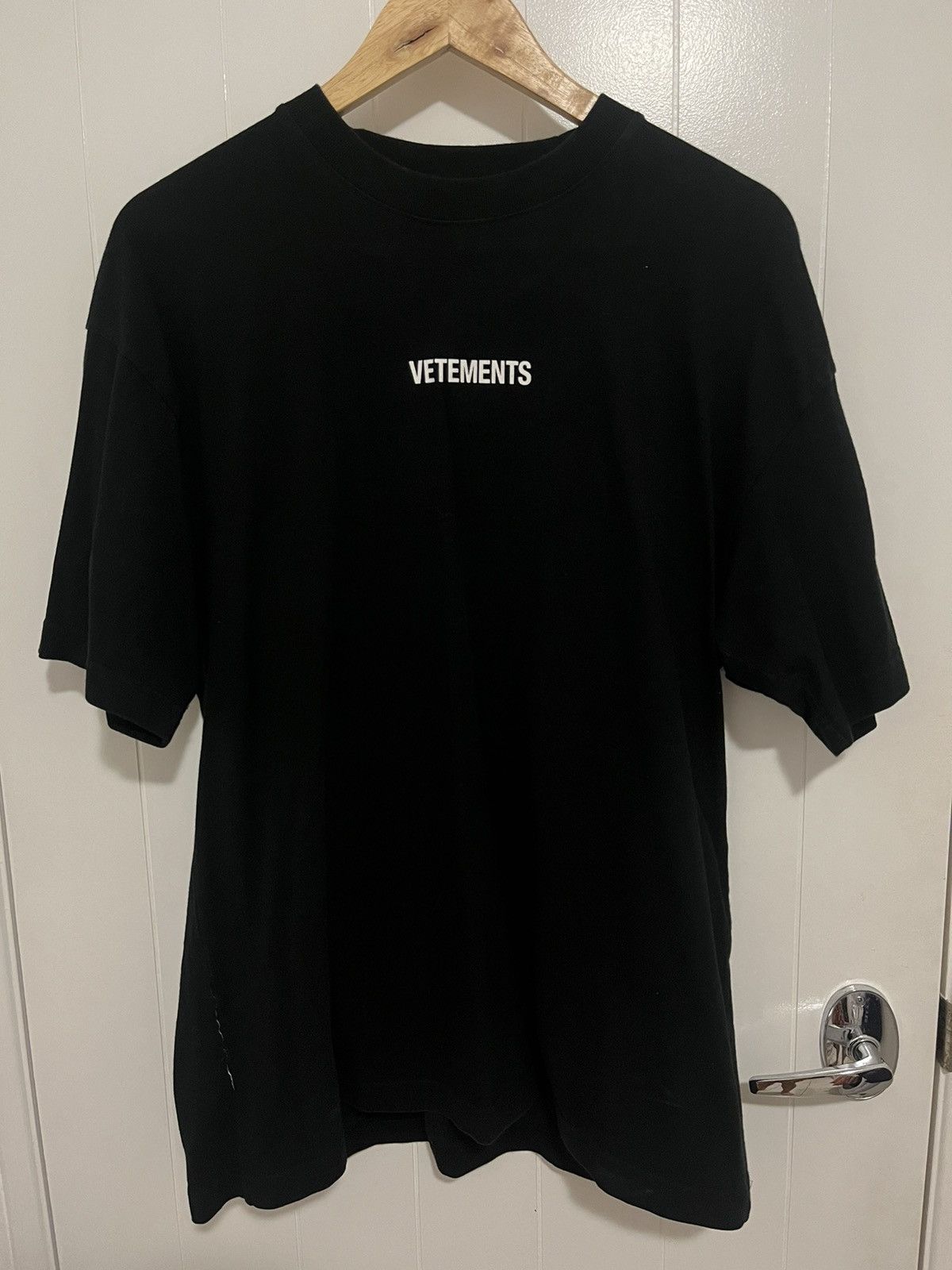 VETEMENTS 18ss logo over shirt 登坂広臣着用