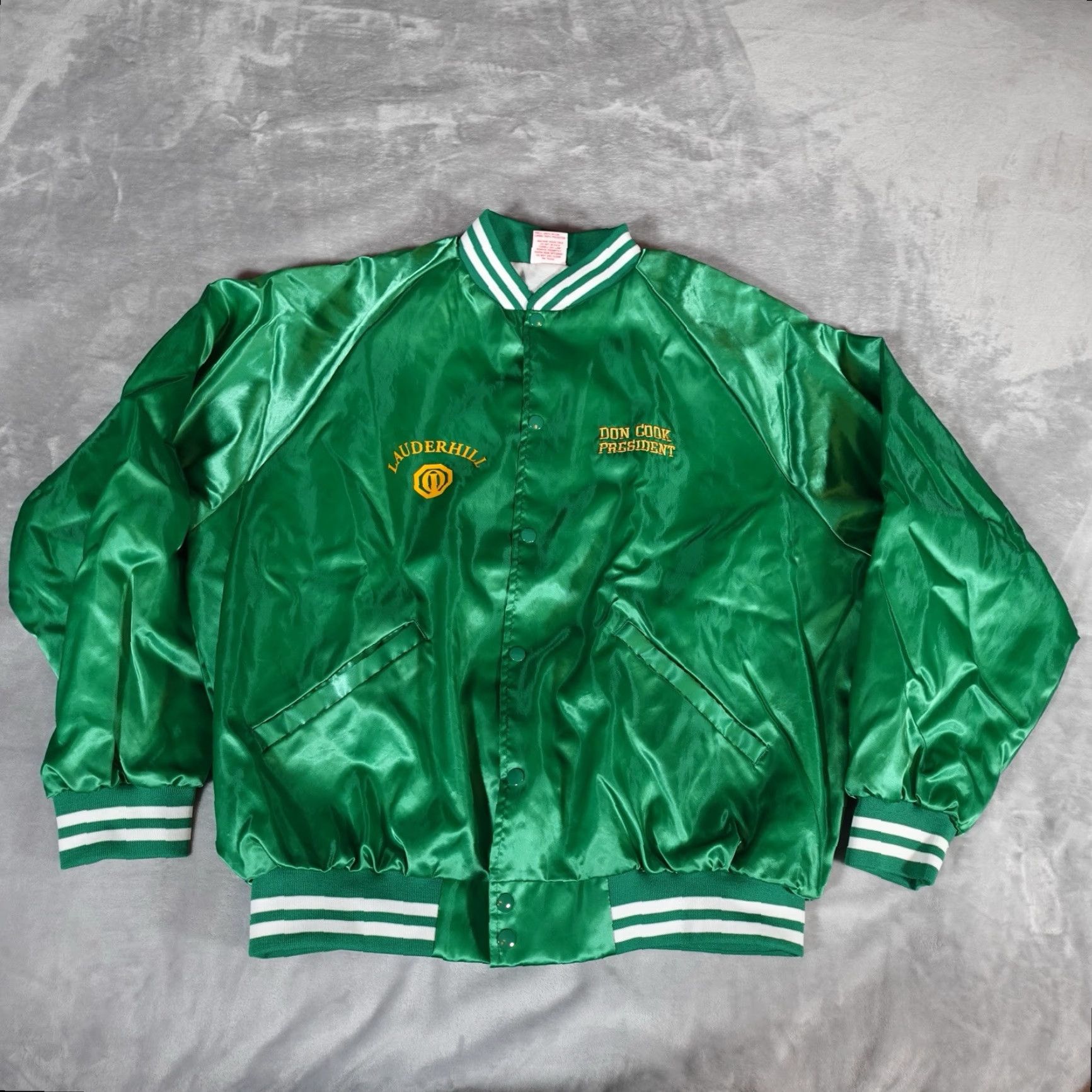 Vintage VINTAGE Lauderhill High School Football Jacket Mens 2XL Green 2001 Varsity Jacket Pockets Logo Button Casual Sports School Winter/All Seasons Men Size US XXL / EU 58 / 5 - 5 Thumbnail