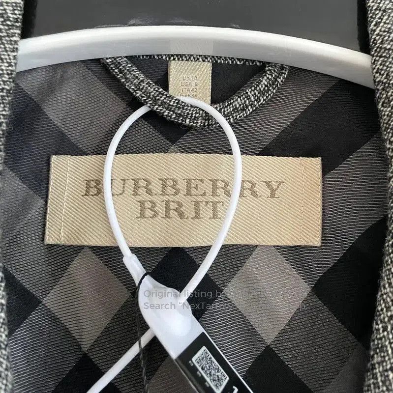 Burberry Burberry Gray Wool Women's Coat. Size M / US 6-8 / IT 42-44 - 2 Thumbnail