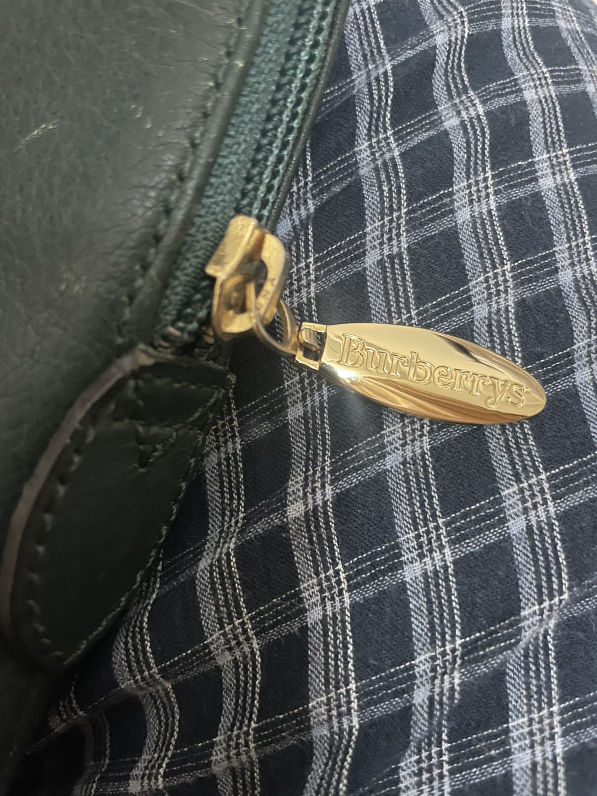Burberry Vintage Burberrys Nova Check Green Leather Bag Size ONE SIZE - 6 Thumbnail