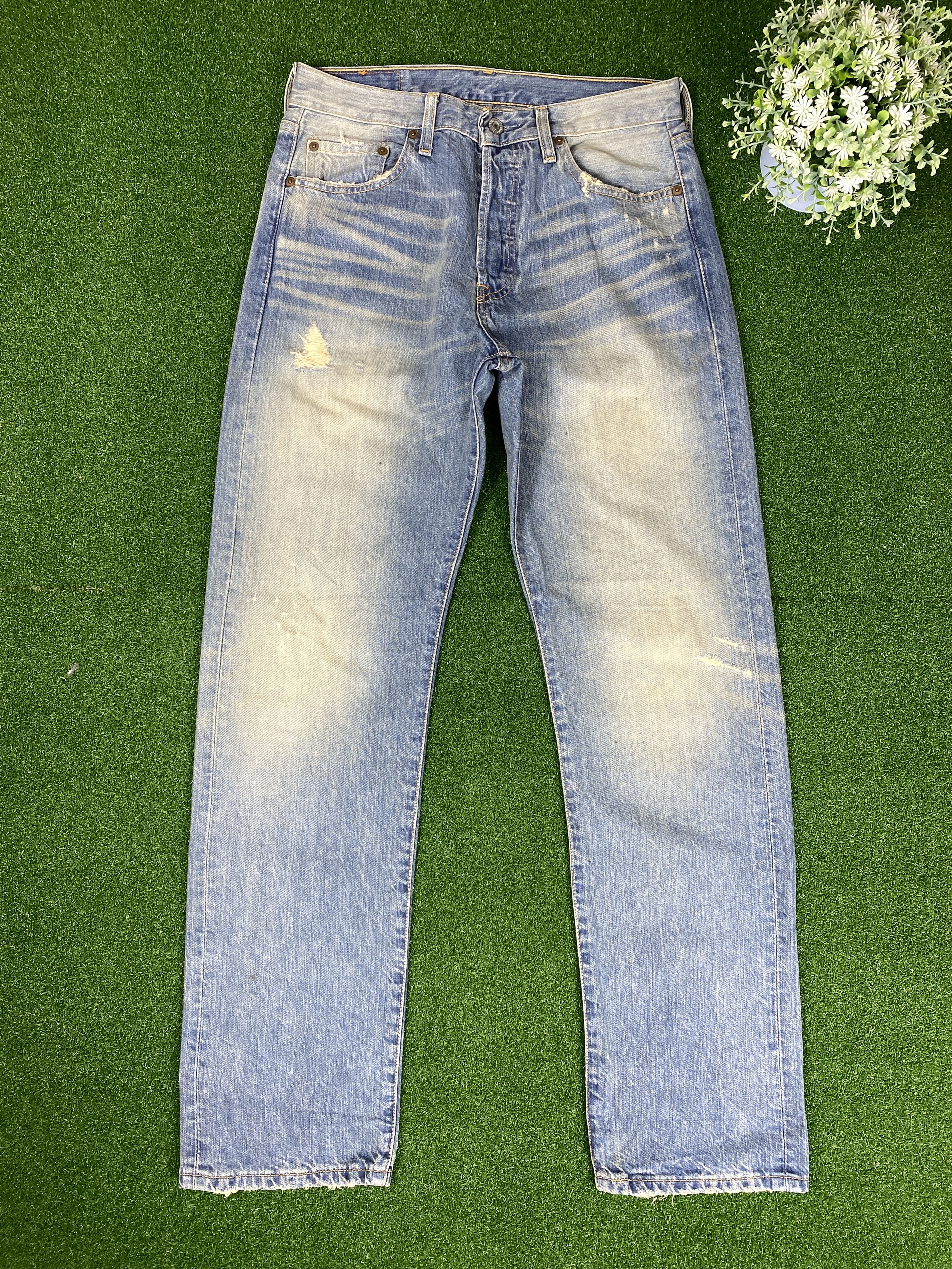 Levi's Vintage Levi's 501 Faded Mid Wash Jeans CP0034 Size US 32 / EU 48 - 1 Thumbnail