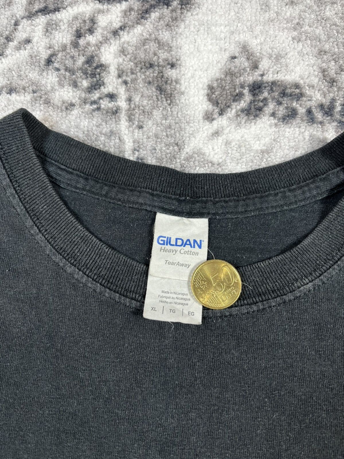 Gildan Sausage Roll Graphic Tee Black Funny Print T-Shirt XL Size US XL / EU 56 / 4 - 6 Thumbnail