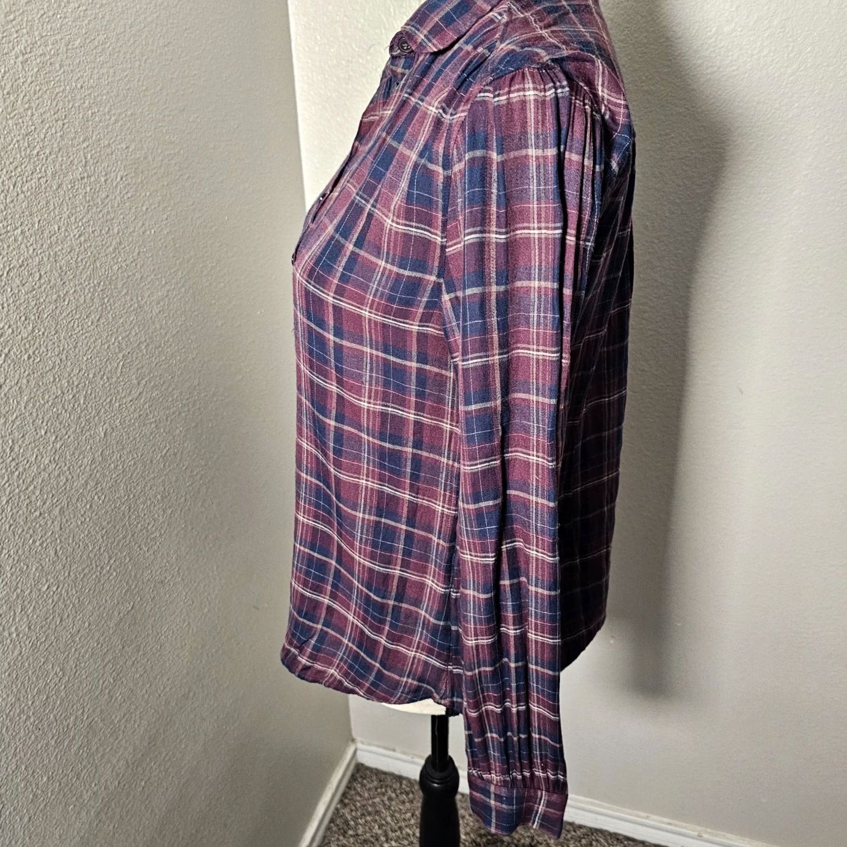 Loft Loft Blouse Shirt Tunic Long Sleeve Purple Plaid Button 1/2 Zip? Wait: No zip. Use pullover closure. Size M / US 6-8 / IT 42-44 - 2 Thumbnail