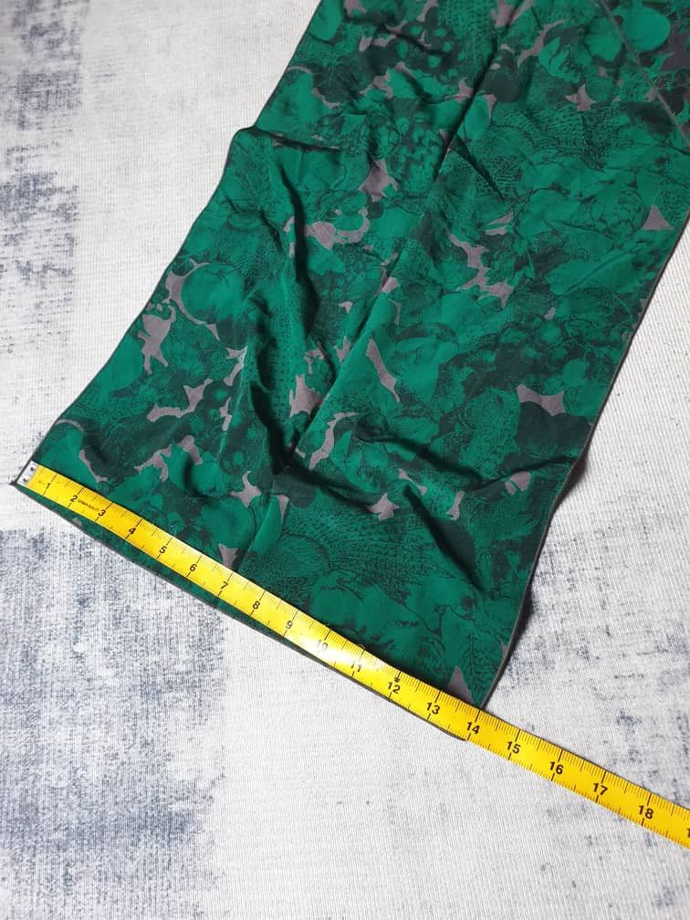 Japanese Brand Unnamed abstract green colour scarves neck accessories Size ONE SIZE - 3 Thumbnail