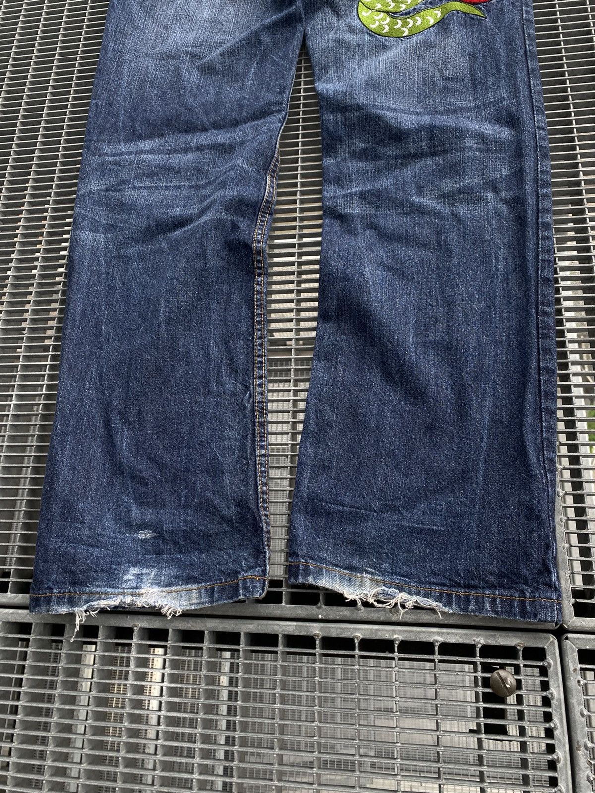Ed Hardy Vintage Ed Hardy Back Embroidered Logo Jeans Y2K Size US 34 / EU 50 - 3 Thumbnail