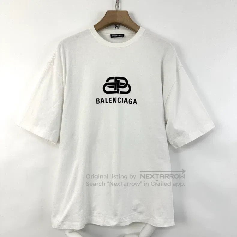 Balenciaga Balenciaga Men's Classic Buckled Printed Logo T-Shirt Size US XS / EU 42 / 0 - 1 Thumbnail