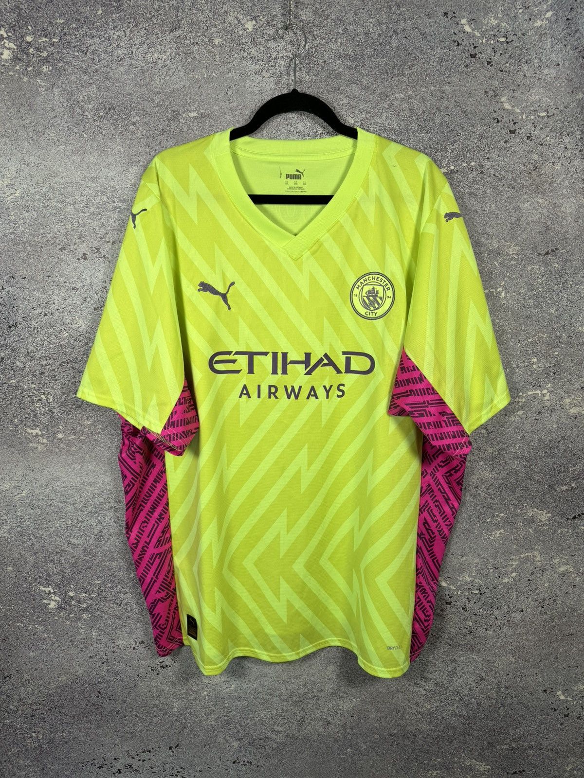 Puma × Vintage Vintage Manchester City 2023/24 GK3 Puma Soccer Jersey 3XL Size US XXL / EU 58 / 5 - 1 Thumbnail