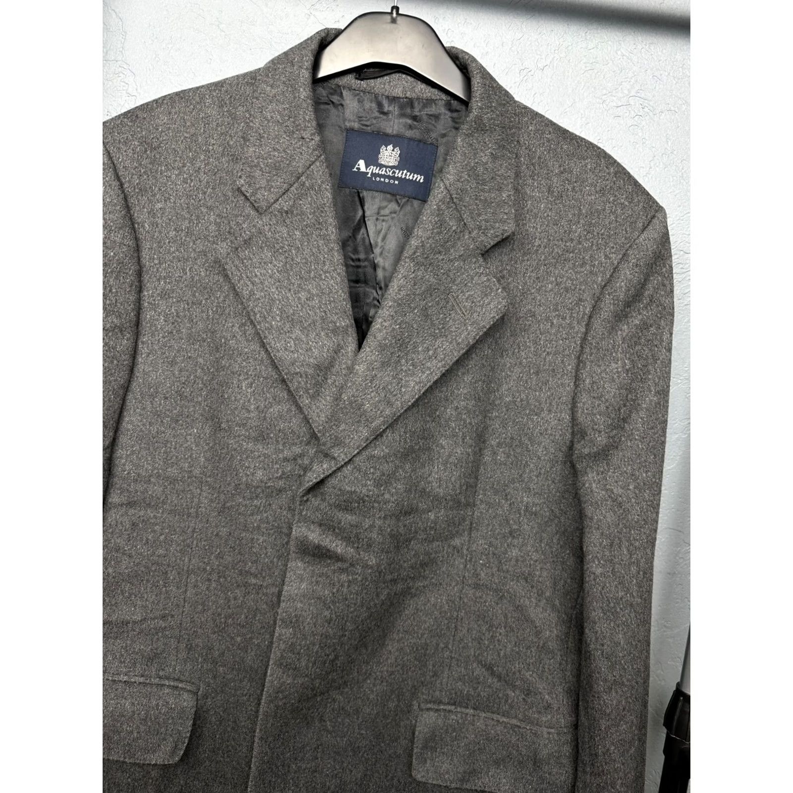 Aquascutum VINTAGE Aquascutum Mens Coat overcoat Wool Gray 40R 50R Long Solid Buttoned UK Wool 110 cm Mens Size US XXS / EU 40 - 2 Thumbnail