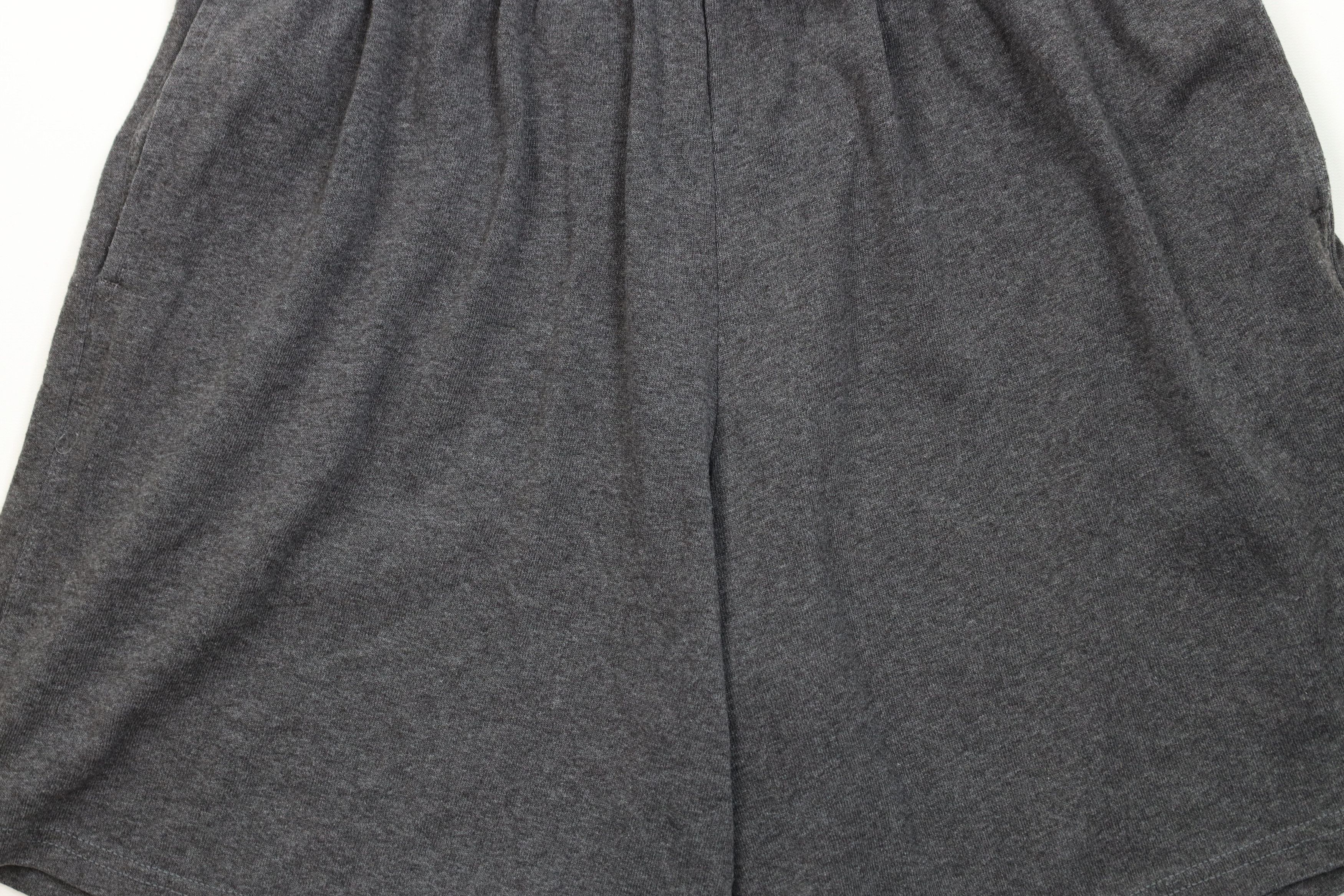 Champion Vintage Champion Above Knee Heavyweight Shorts Charcoal Gray Size US 34 / EU 50 - 3 Thumbnail