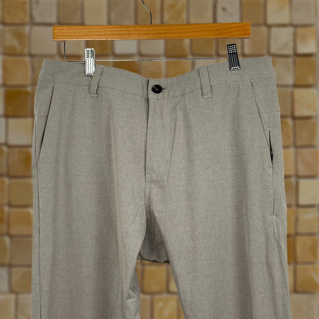 Vuori Vuori Aim Pants Mens 33 Chino Performance Golf Stretch V431 Gray Size US 33 - 1 Thumbnail