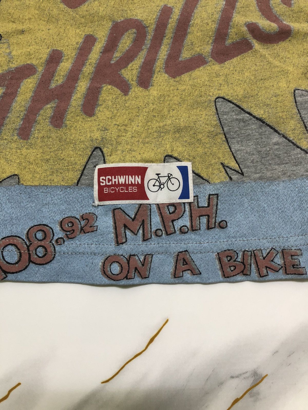 Uniqlo Schwinn X Uniqlo T-Shirt Size US L / EU 52-54 / 3 - 4 Thumbnail