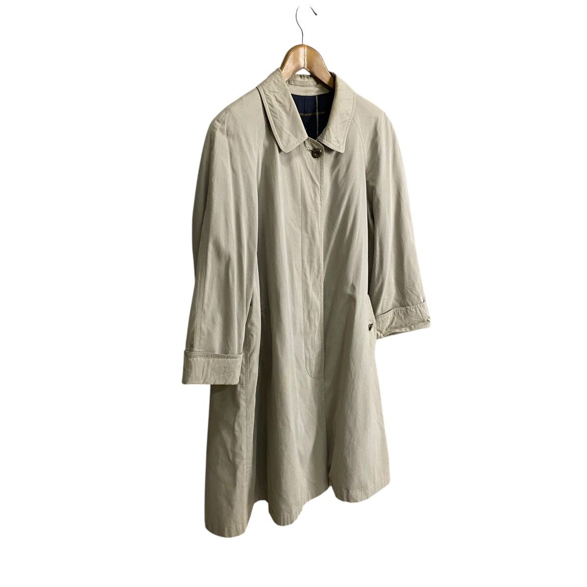 Burberry × Vintage Vintage Burberrys beige trenchcoat Size M / US 6-8 / IT 42-44 - 3 Thumbnail