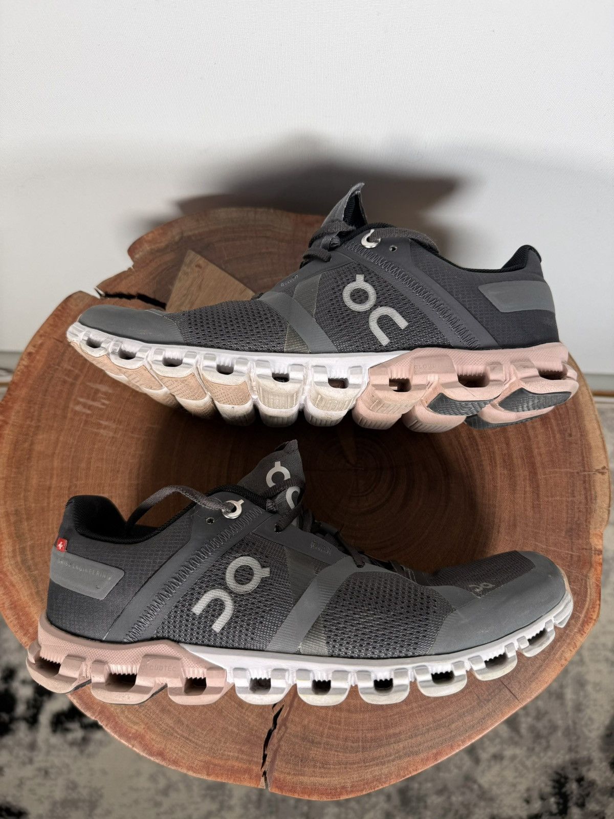 On ON Womens Cloudflow Rock Pink Running Shoes Size US 6.5 / IT 36.5 - 2 Thumbnail