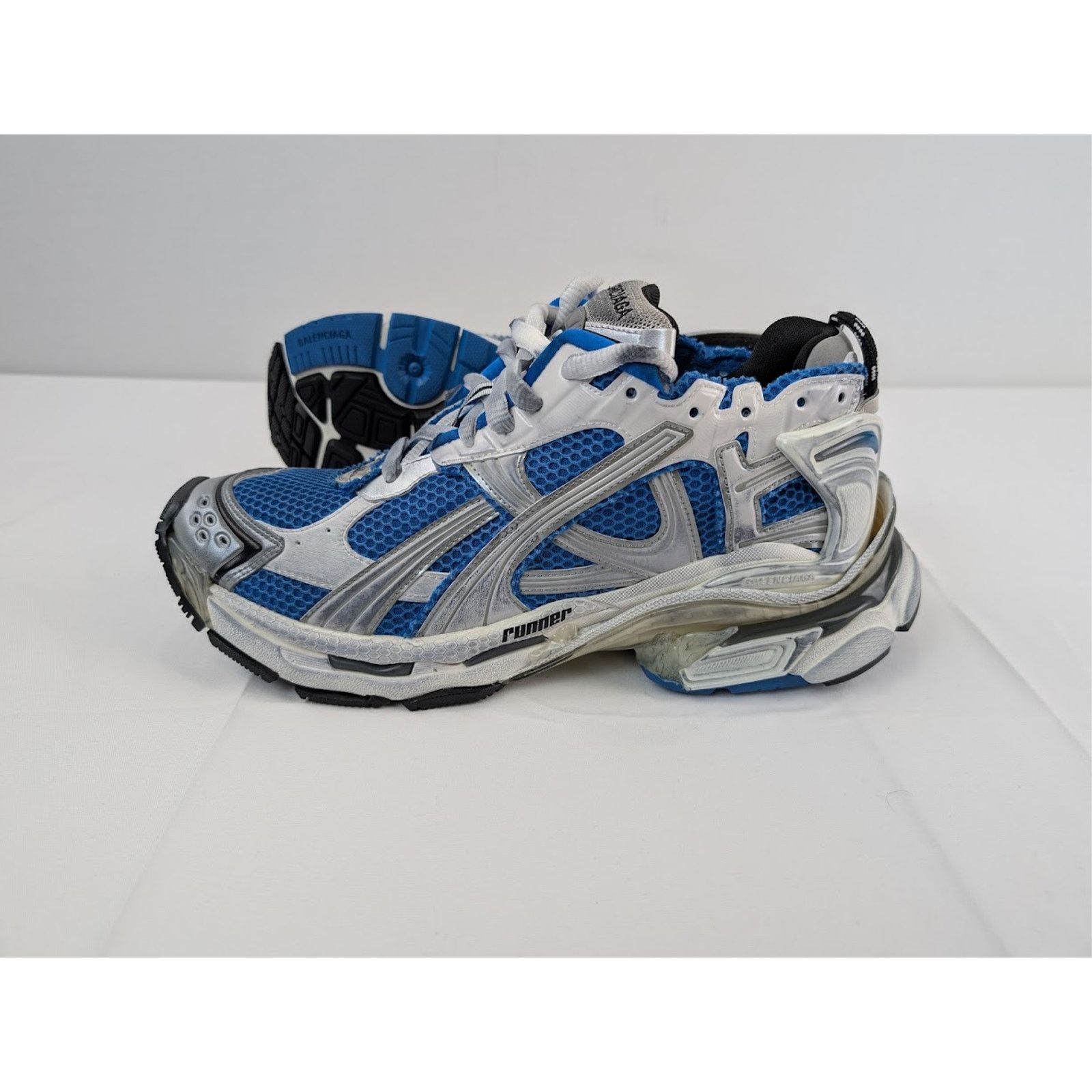 Balenciaga o1rshd1 Q:3 / Mesh Rubber Runner in Navy/White/Black/Grey Size US 8 / EU 41 - 11 Thumbnail
