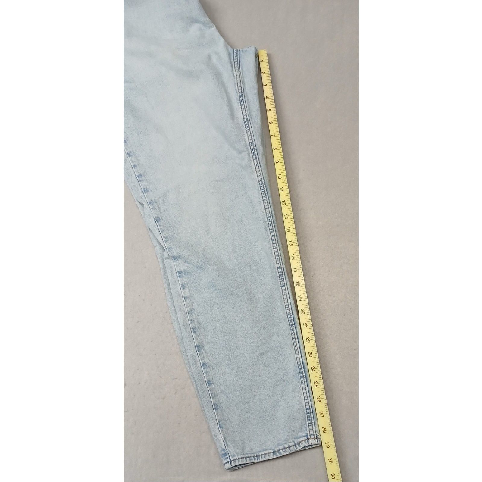 Old Navy Old Navy (38x32) Mens Relaxed Straight Fit Light Denim Jeans Size US 38 / EU 54 - 4 Thumbnail