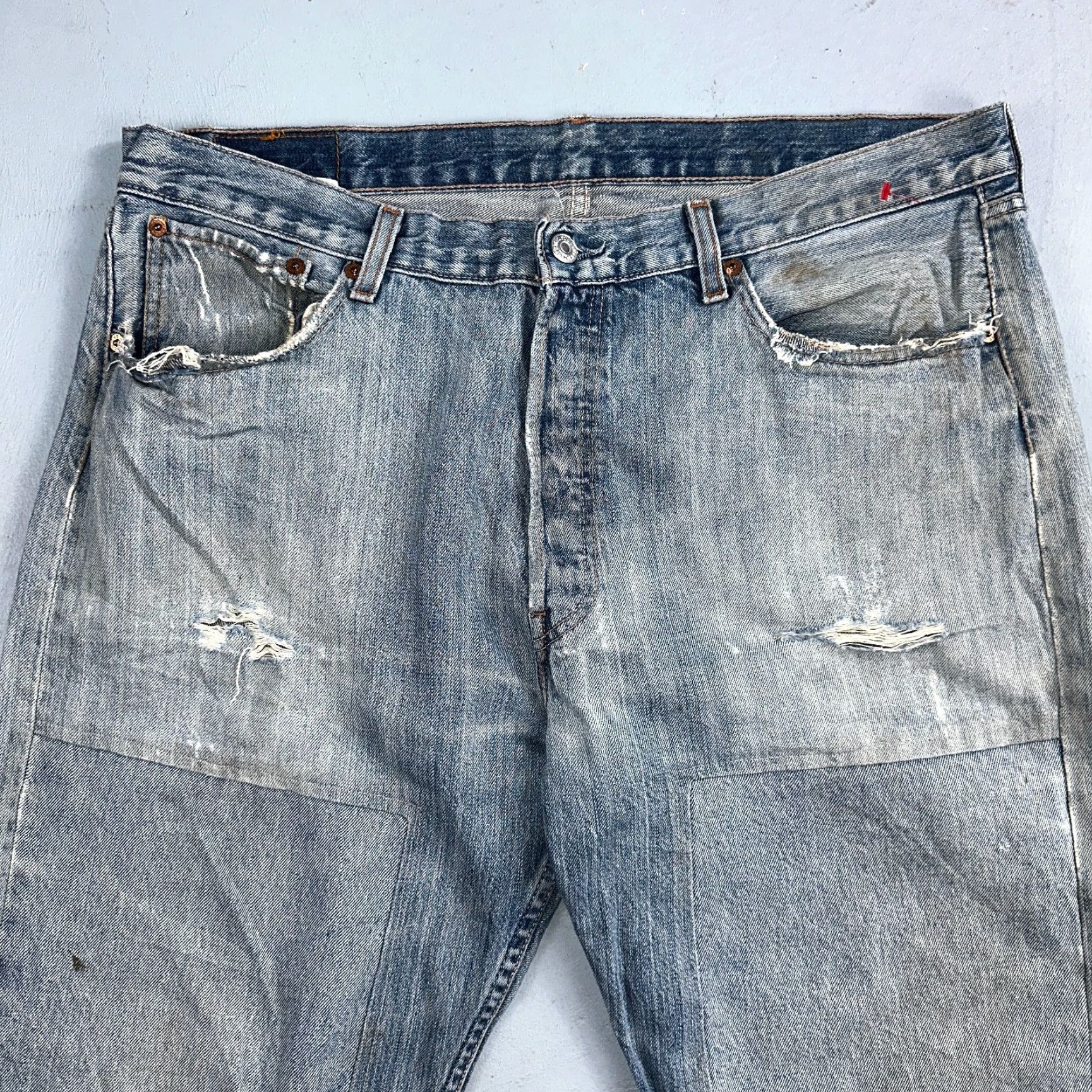 Levi's VINTAGE Levi's 501 Jeans Blue Light Wash 38x34 Straight 90s Mens Denim Cotton Mid Rise 38 Regular Inseam 34 Size US 38 / EU 54 - 2 Thumbnail