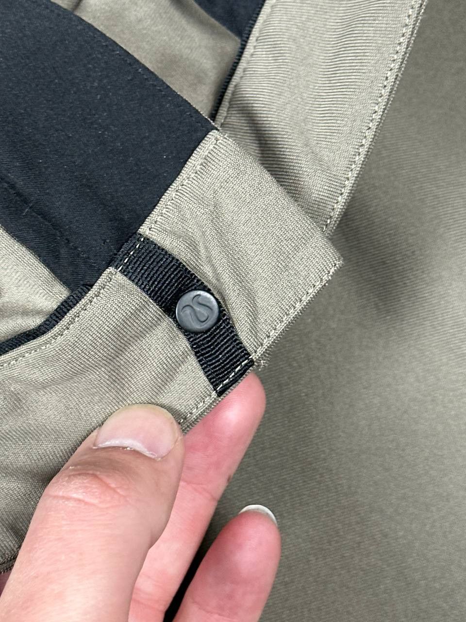 Lululemon Lululemon Luxury Sportswear Chino ABC Pants Size US 40 / EU 56 - 7 Thumbnail