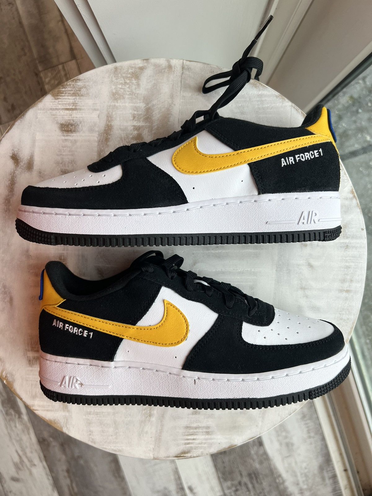 Nike Nike Air Force 1 Low Athletic Club Black Univ Gold Sz 7 Size US 7 / EU 40 - 6 Thumbnail
