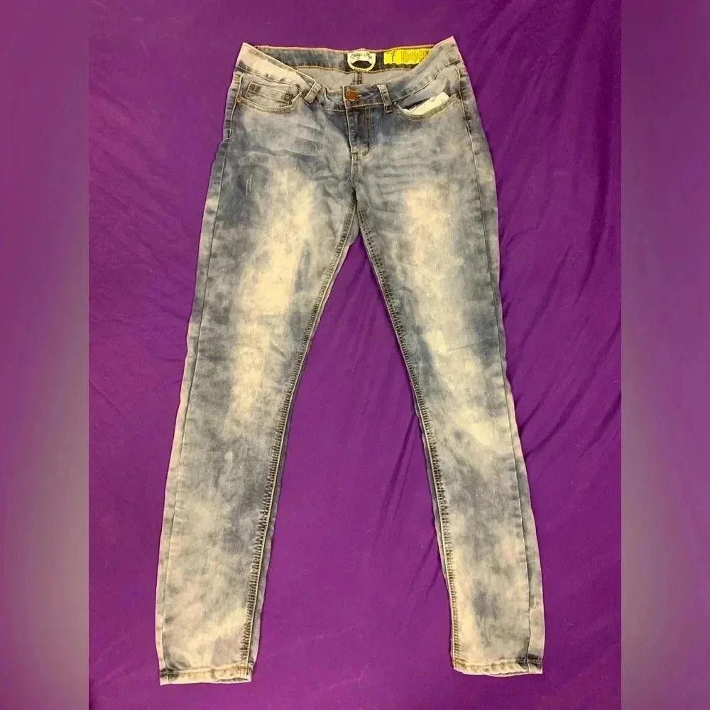 Designer Indigo FIn Women's Skinny Jeans - Size 7 Size 30" / US 8 / IT 44 - 1 Thumbnail