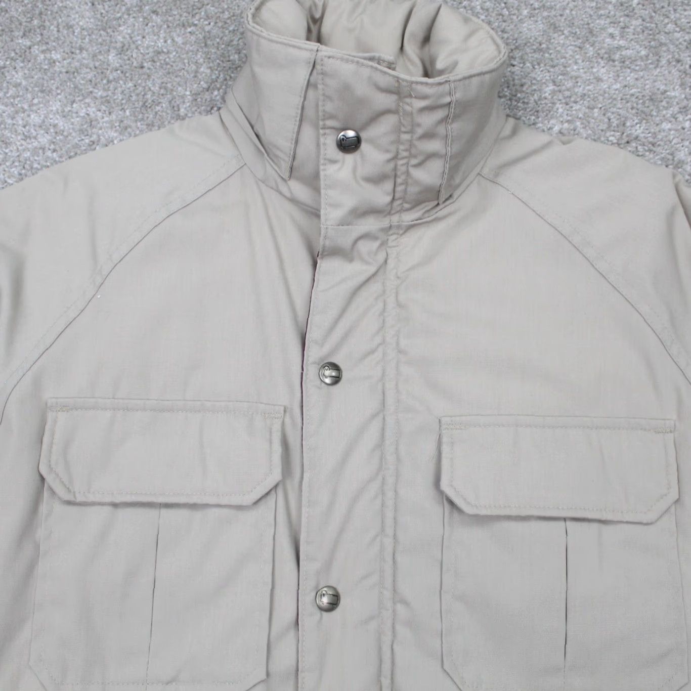 Vintage VTG Woolrich Chore Jacket Womens Medium Beige Full Zip Snaps Olefin Filling Coat Size M / US 6-8 / IT 42-44 - 4 Thumbnail
