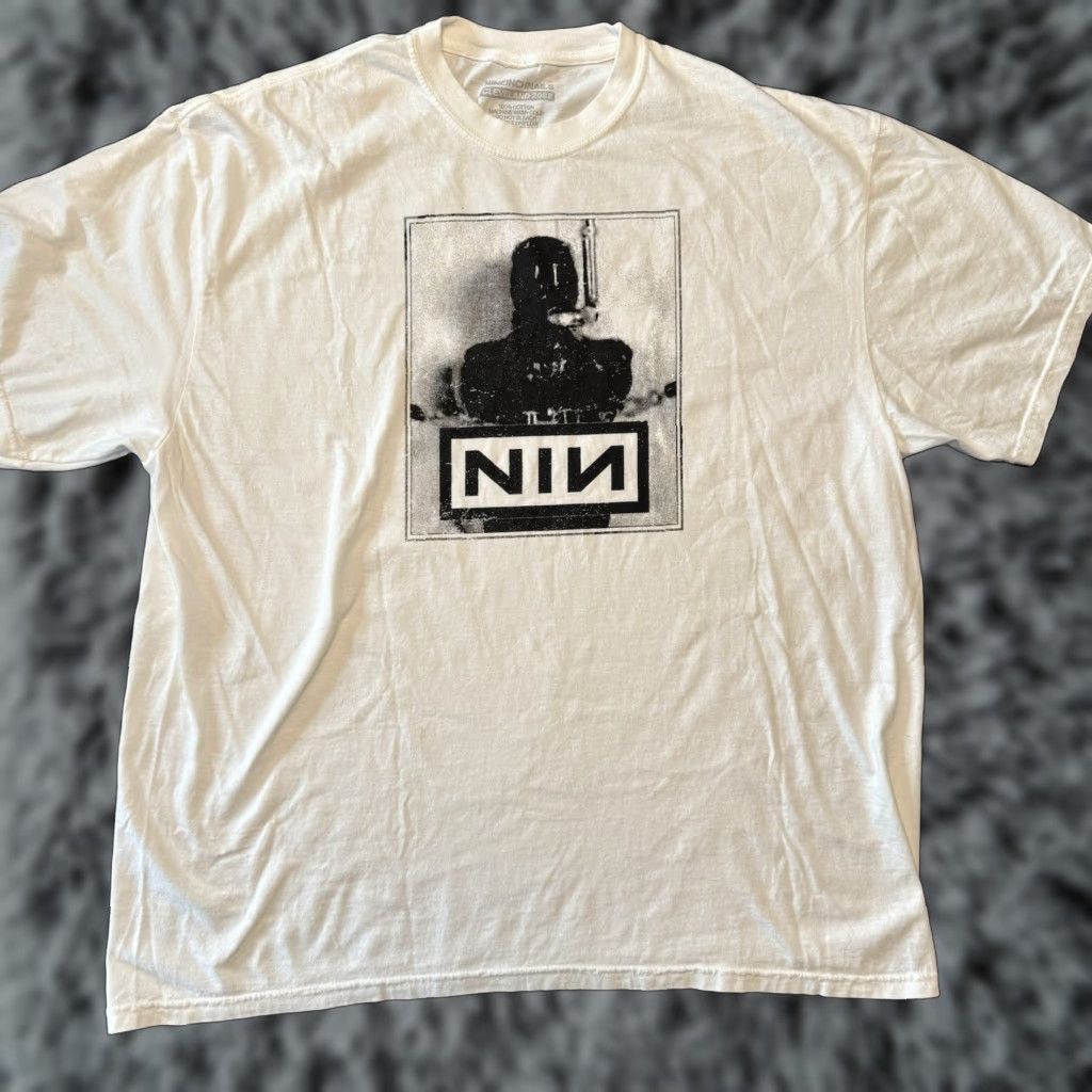 Vintage NIN Nine Inch Nails Blossom Music Center Cleveland Ohio 2022 T Shirt XXL New Size US XXL / EU 58 / 5 - 1 Thumbnail