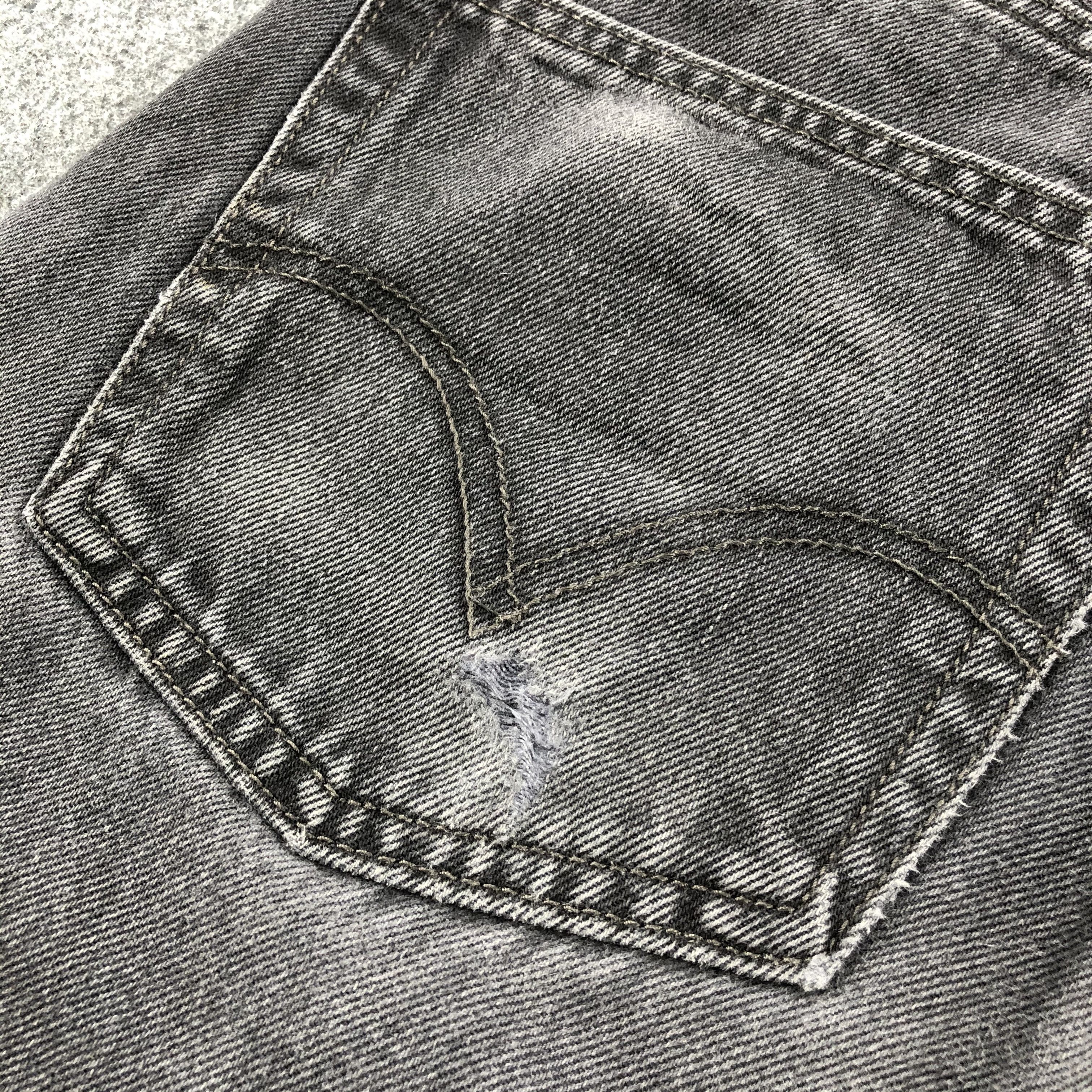 Vintage 90s Faded Black Levis 501 Jeans-JM1646