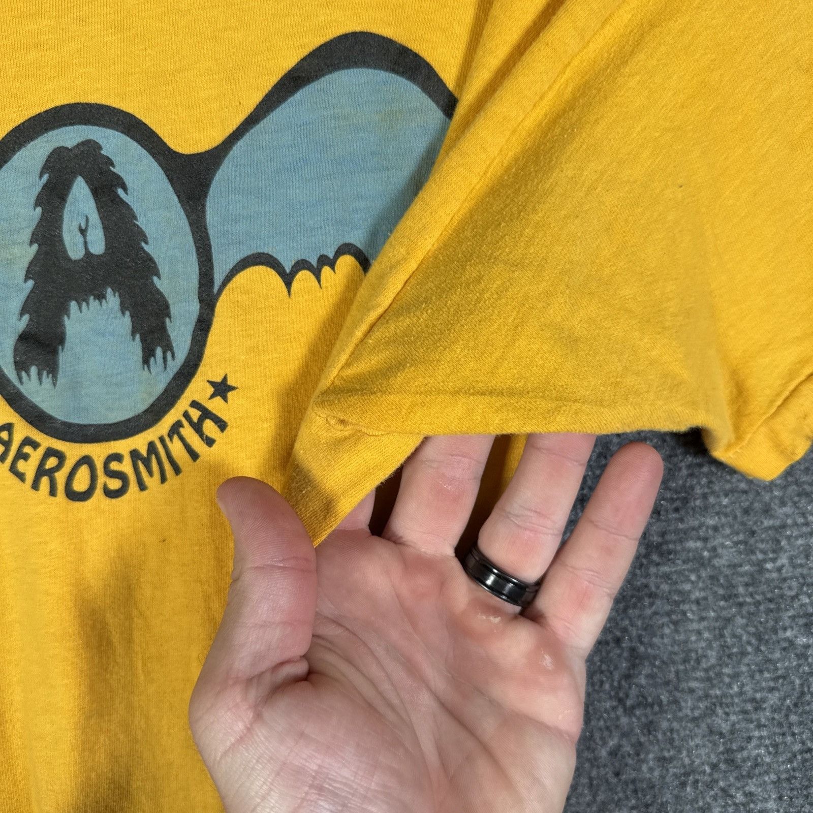 Aerosmith Vintage Aerosmith Shirt Large Yellow 1974 Get Your Wings Size US L / EU 52-54 / 3 - 7 Thumbnail