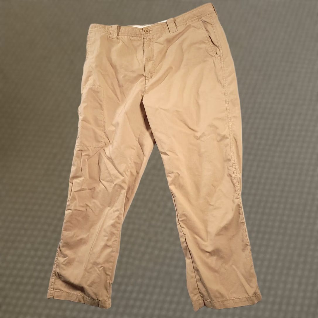 Weatherproof Weatherproof Pants Mens 38/30 Tan Khaki Cargo Zip Pocket Cargo Pants Mens 38 Regular Belt Loops Brown 29 In Inseam Size US 38 / EU 54 - 1 Thumbnail