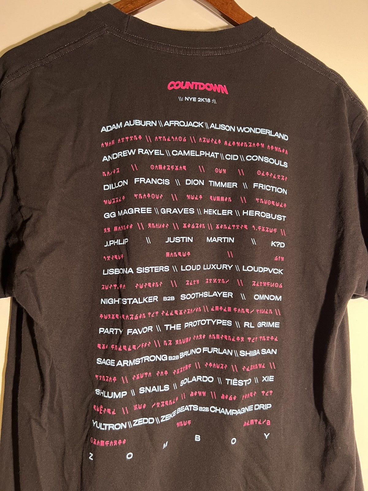 Vintage 2018 Countdown EDM Rave Music Festival UFO Alien Retro Shirt Size US L / EU 52-54 / 3 - 6 Thumbnail