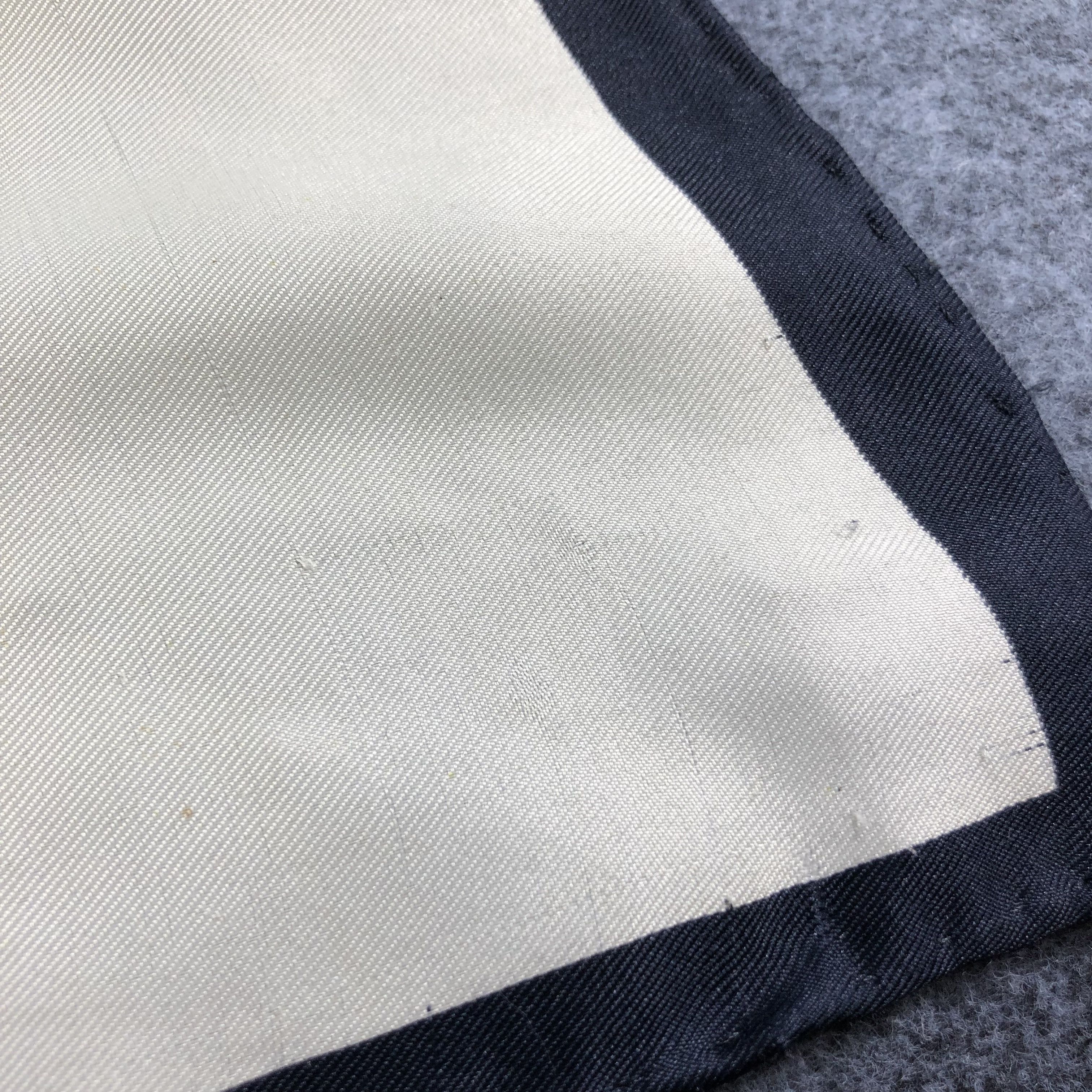 Vintage Vintage Luxury Hand Rolled made in France Silk Scarf M572 Size ONE SIZE - 6 Thumbnail