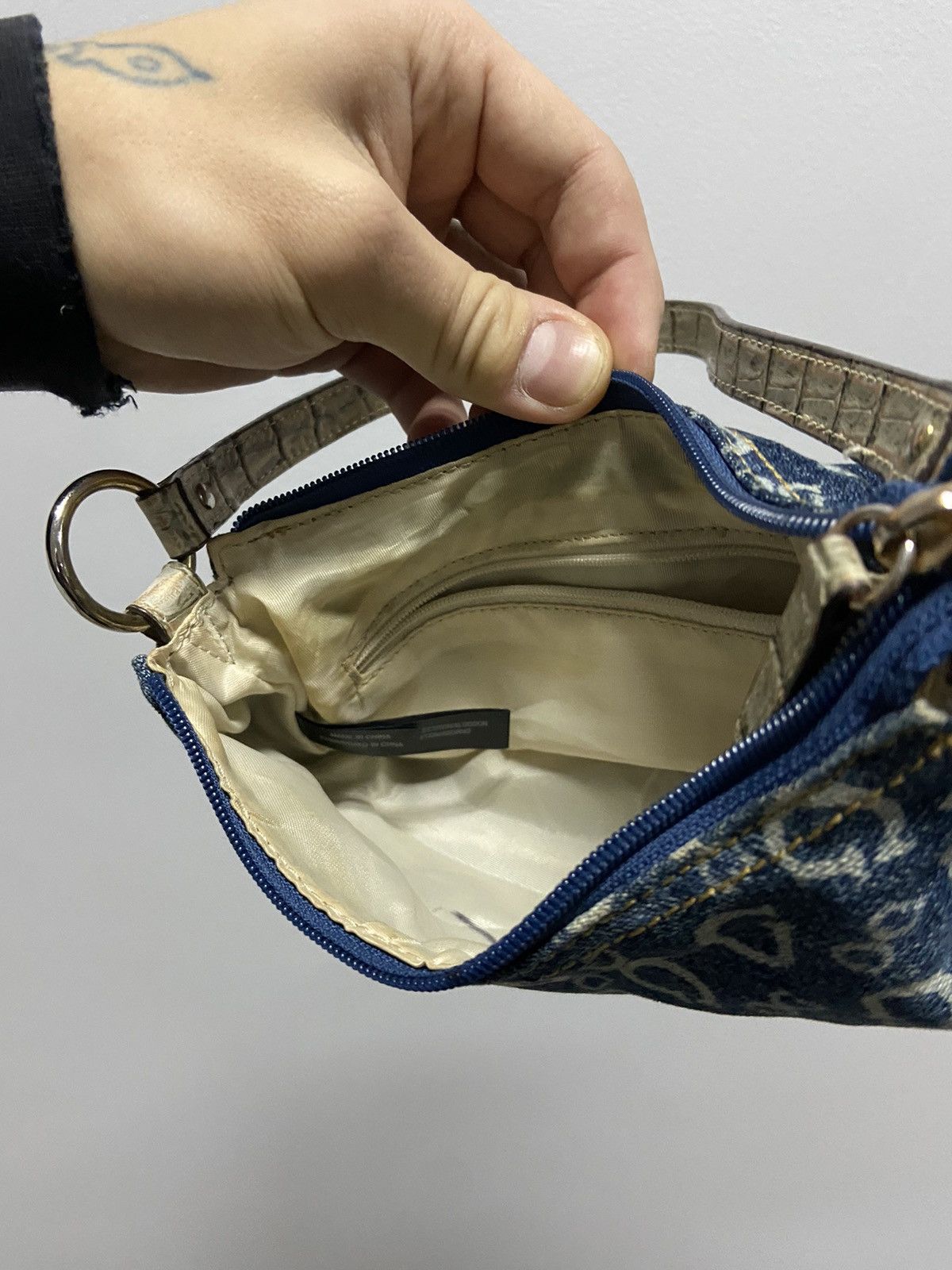 Guess × Vintage Guess Vintage small Bag monogram logo Size ONE SIZE - 7 Thumbnail