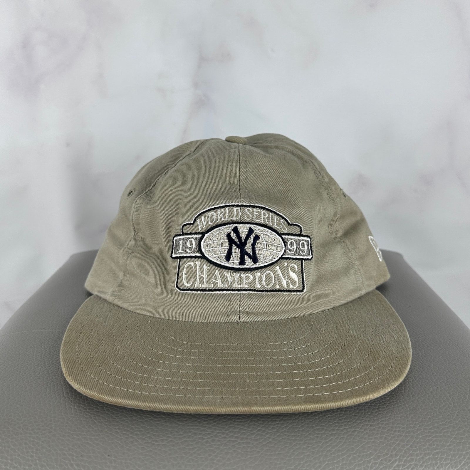 New Era Vintage New York Yankees Tan 1999 World Series Champion Hat Size ONE SIZE - 1 Thumbnail