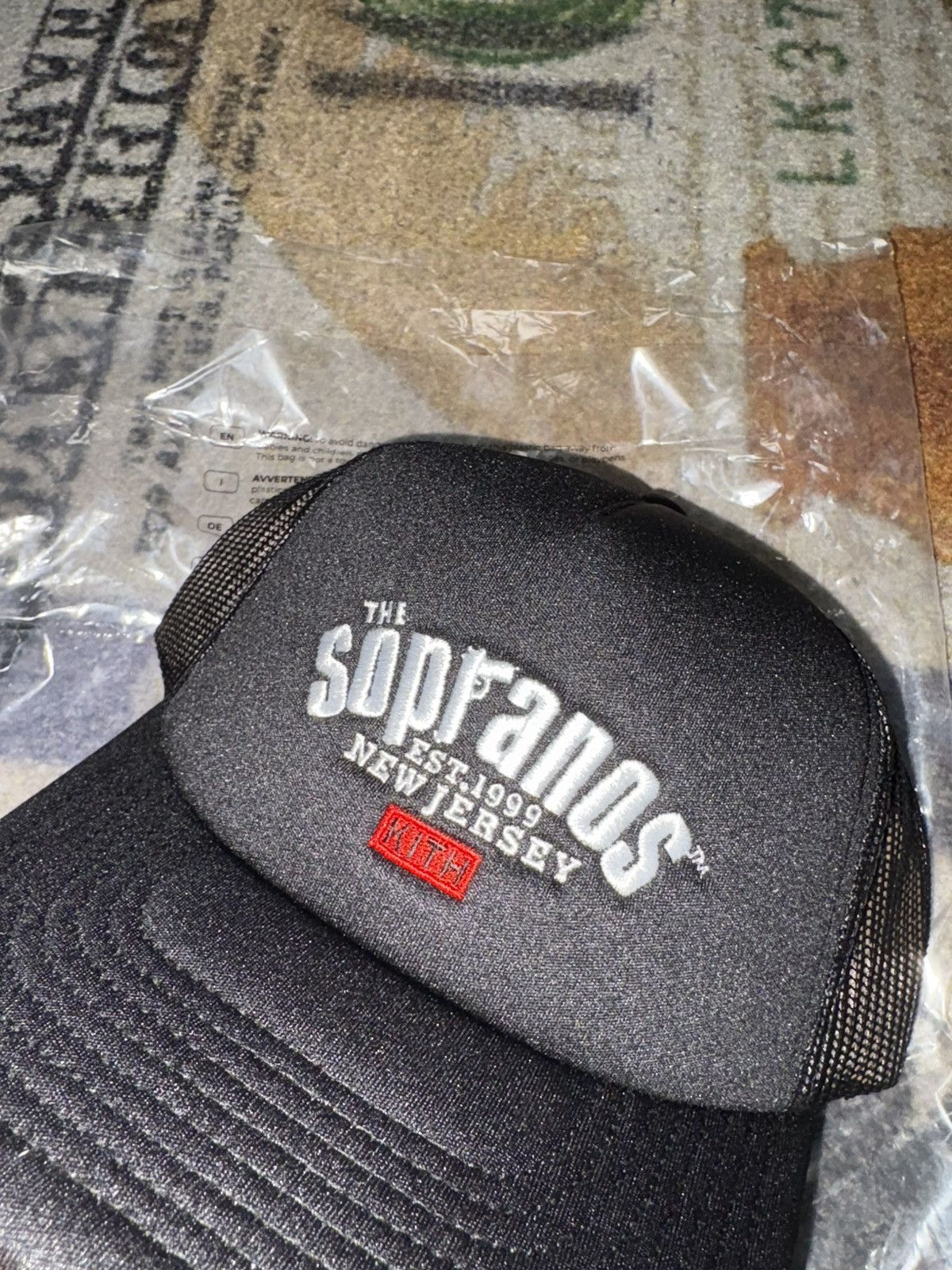 Kith Kith x The Sopranos Logo Nolan Trucker Hat Size ONE SIZE - 2 Thumbnail