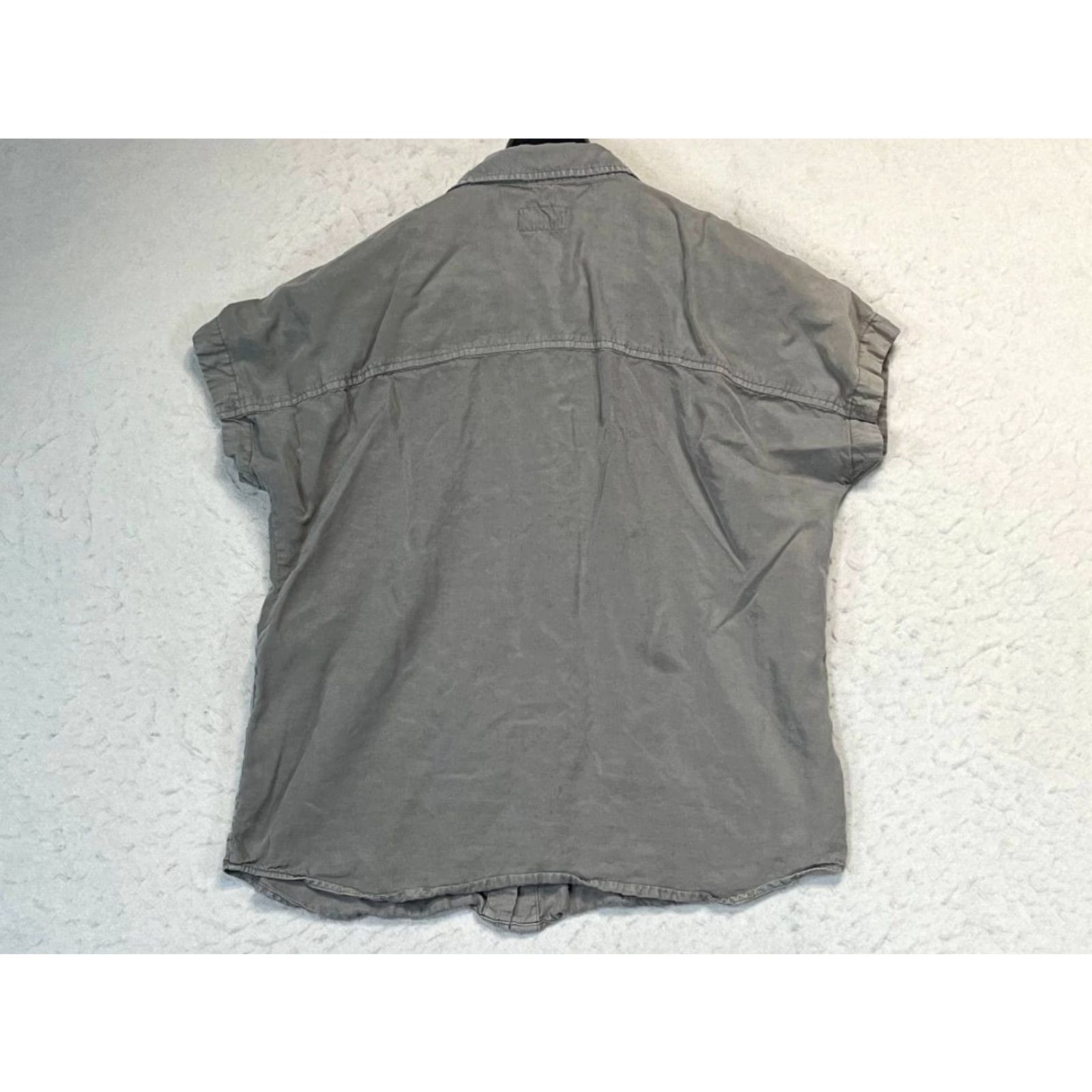Marine Layer Marine Layer Shirt Button Front Grey Cap Sleeve Medium Women Regular Short Sleeve Casual Button-Up Size M / US 6-8 / IT 42-44 - 2 Thumbnail