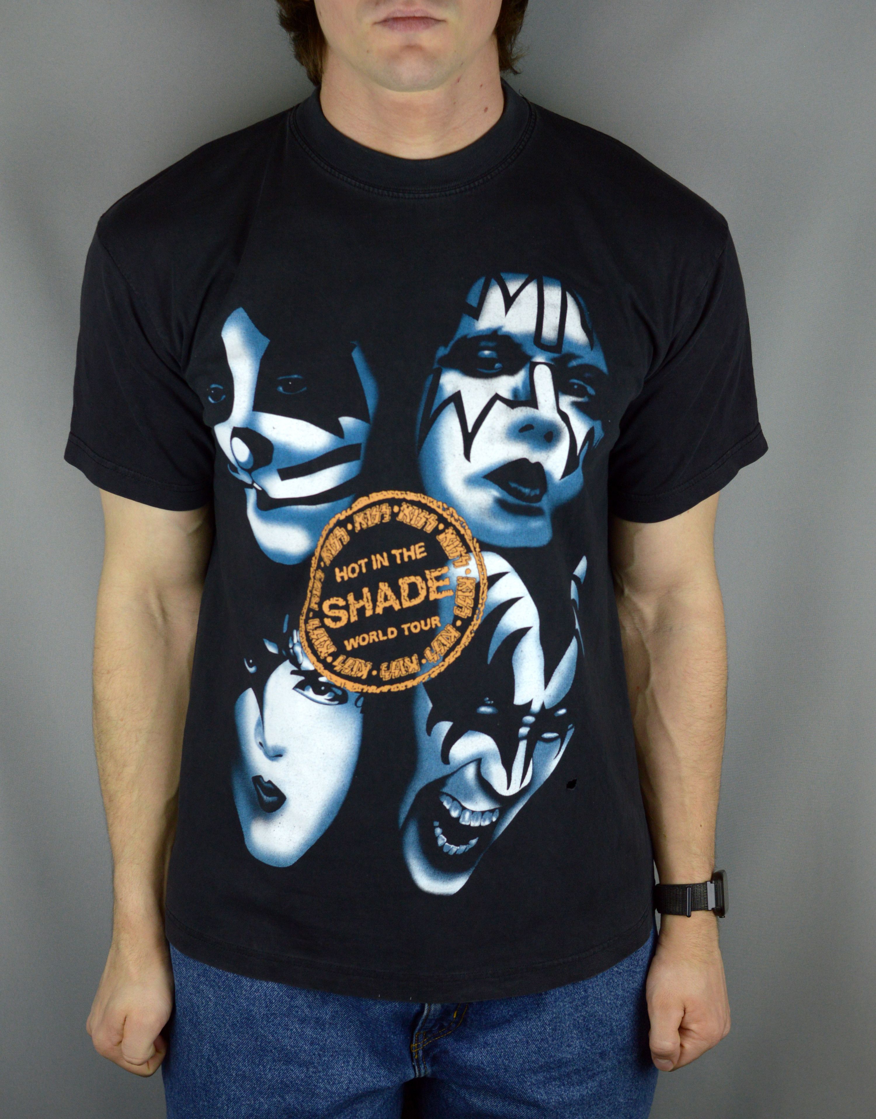Band Tees Vintage Kiss Hot in the Shade 90s t shirt Size US XL / EU 56 / 4 - 1 Thumbnail