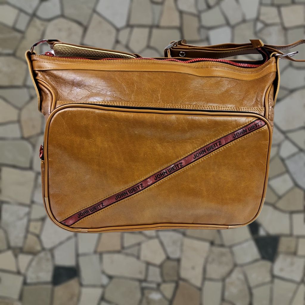 Vintage VINTAGE John Weitz Shoulder Bag Purse Travel Bag Women Brown 17x13x6 Travel Size ONE SIZE - 1 Thumbnail