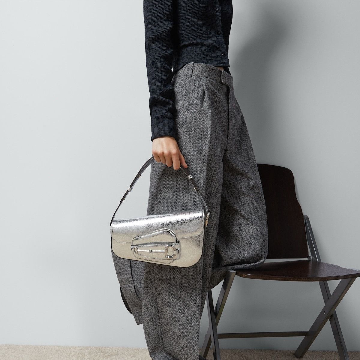 Gucci o1s1wg110225 Size: OS/ Horsebit Small Shoulder bag in Silver Size ONE SIZE - 4 Thumbnail
