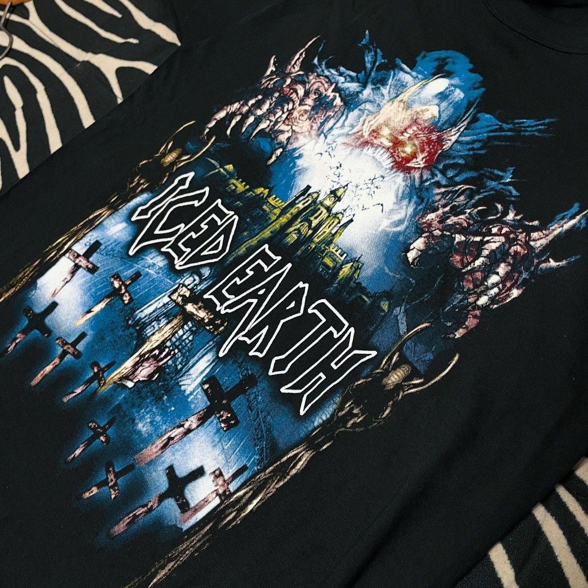 Band Tees × Vintage 90s Vintage Iced Earth Graphic Black T-Shirt Screen Stars Size US M / EU 48-50 / 2 - 4 Thumbnail