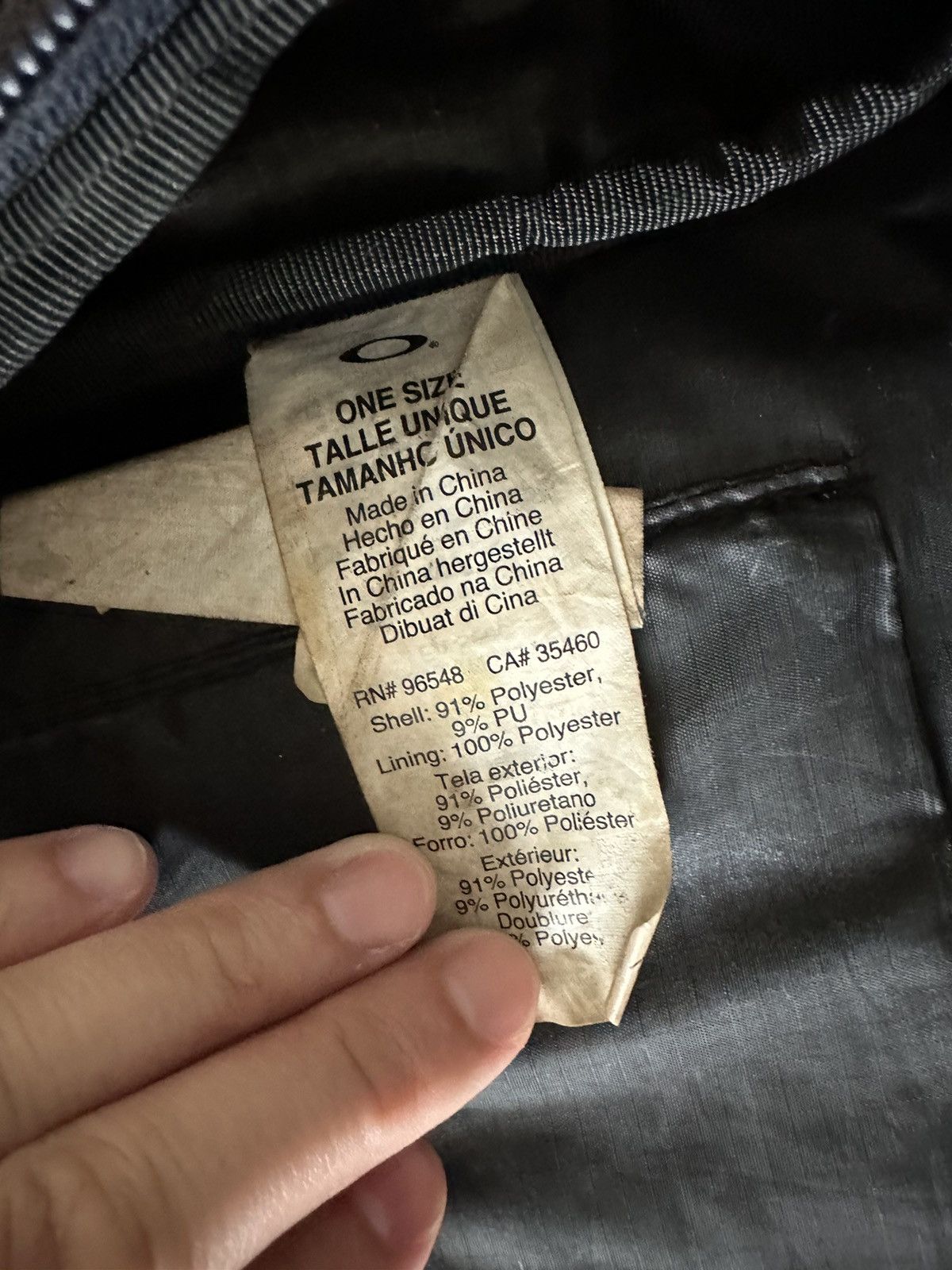 Oakley × Vintage Vintage 90s Y2K Oakley Backpack Outdoors Distressed Bag Size ONE SIZE - 10 Thumbnail