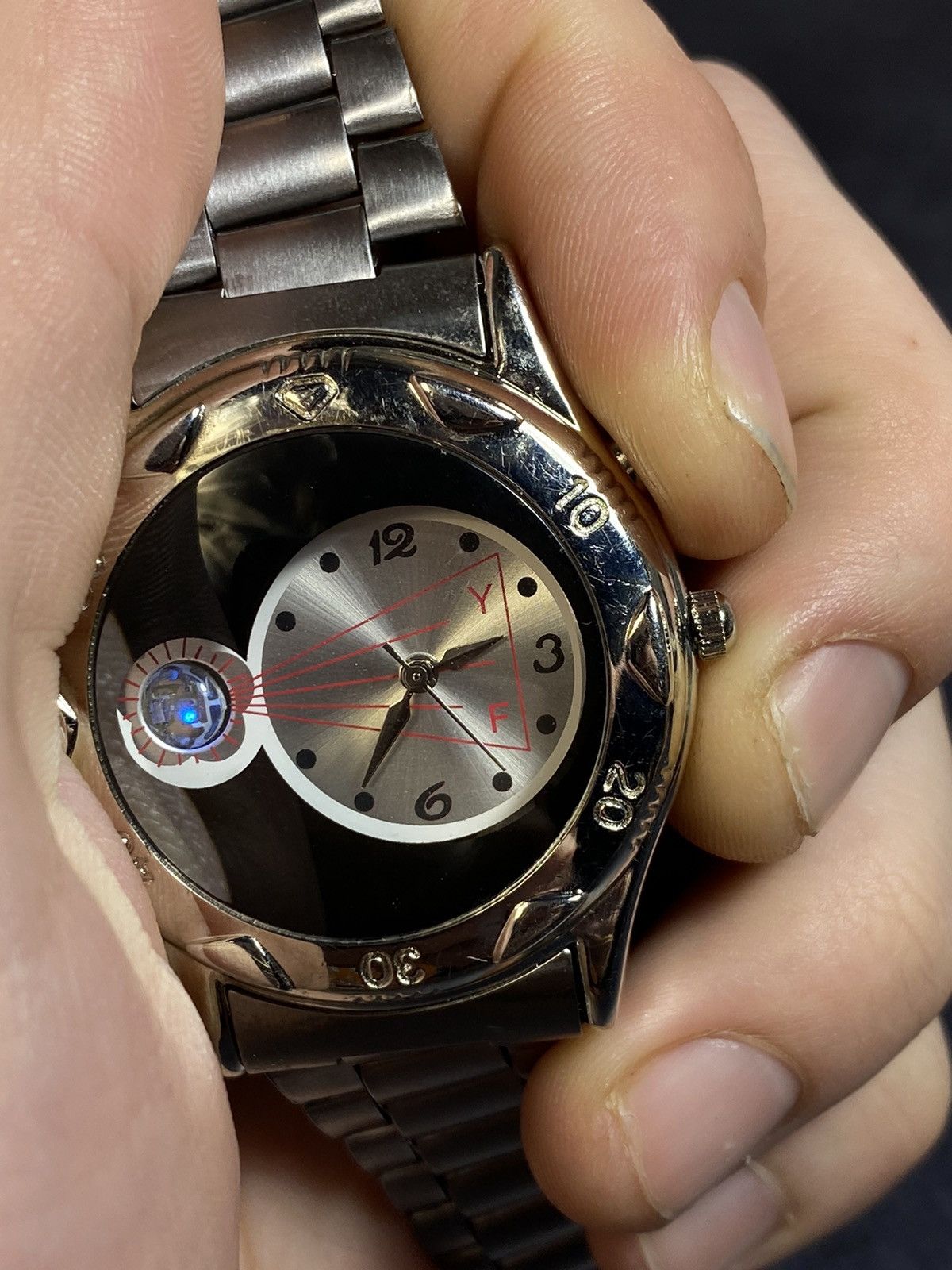 Jewelry Futuristic LED Watch – Silver Dial & Unique Light Effect ⏳ Size ONE SIZE - 11 Thumbnail
