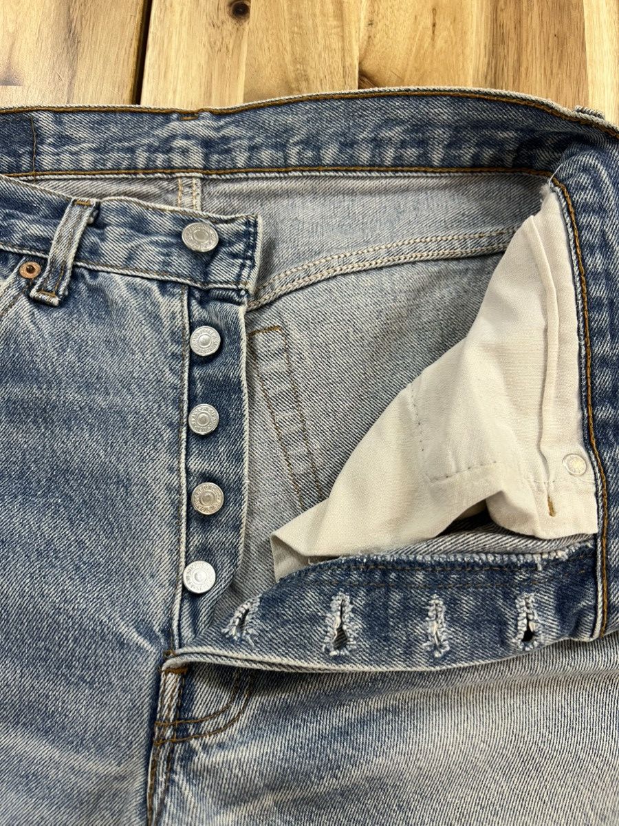 Levi's Vintage 90’s Levis 501XX Small e Non Selvedge Denim Jeans Size US 31 - 9 Thumbnail