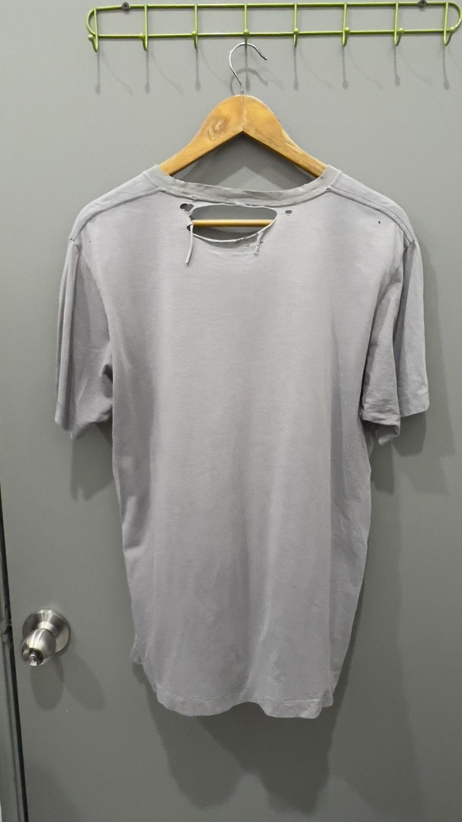 Uniqlo Tshirt Frankenstein Uniqlo Size US L / EU 52-54 / 3 - 4 Thumbnail