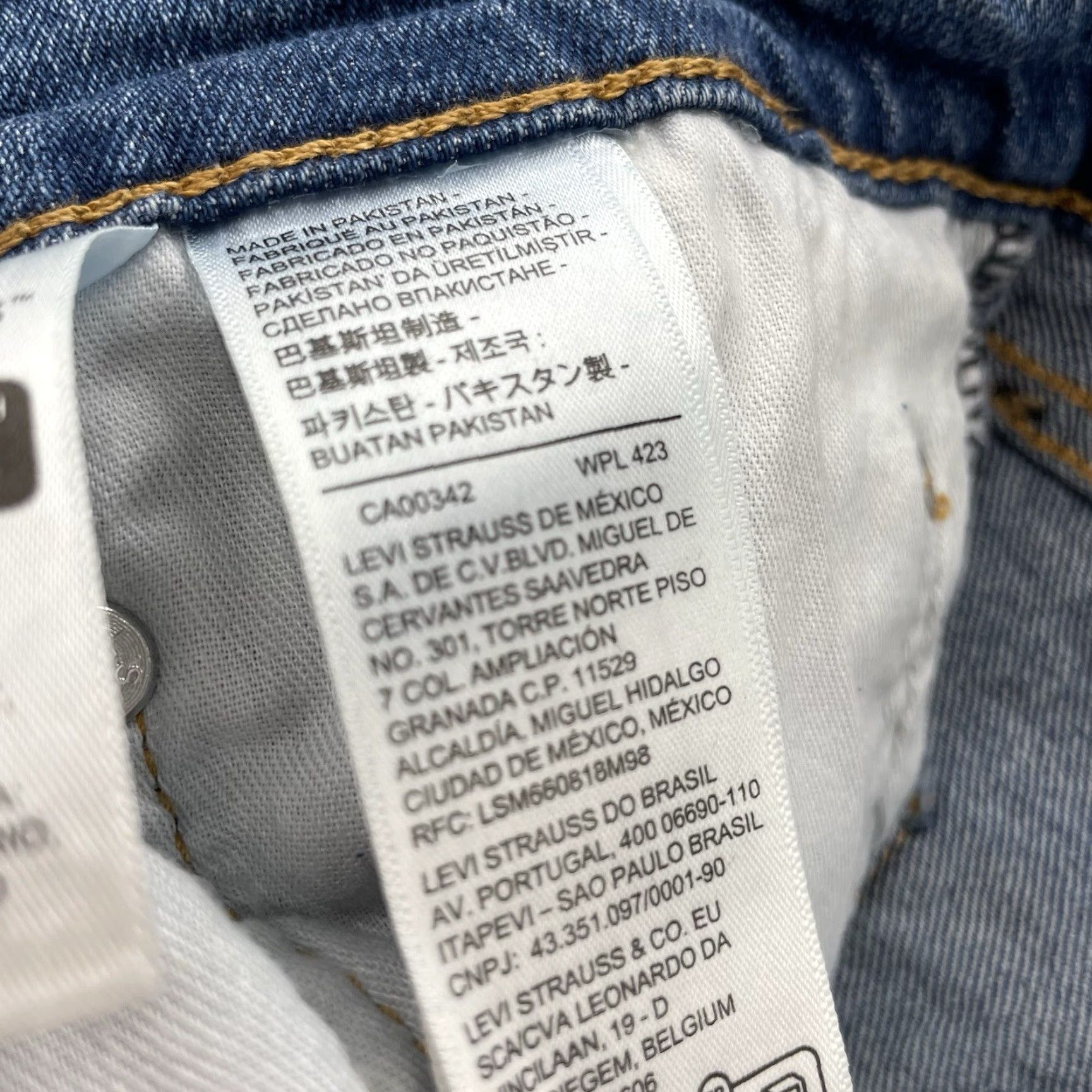 Levi's Levi's 505 Jeans Mens 36x31 Blue Denim Straight 5-Pocket Classic Comfortable Streetwear 90s Grunge USA Vintage Skater Mens Size US 36 / EU 52 - 6 Thumbnail